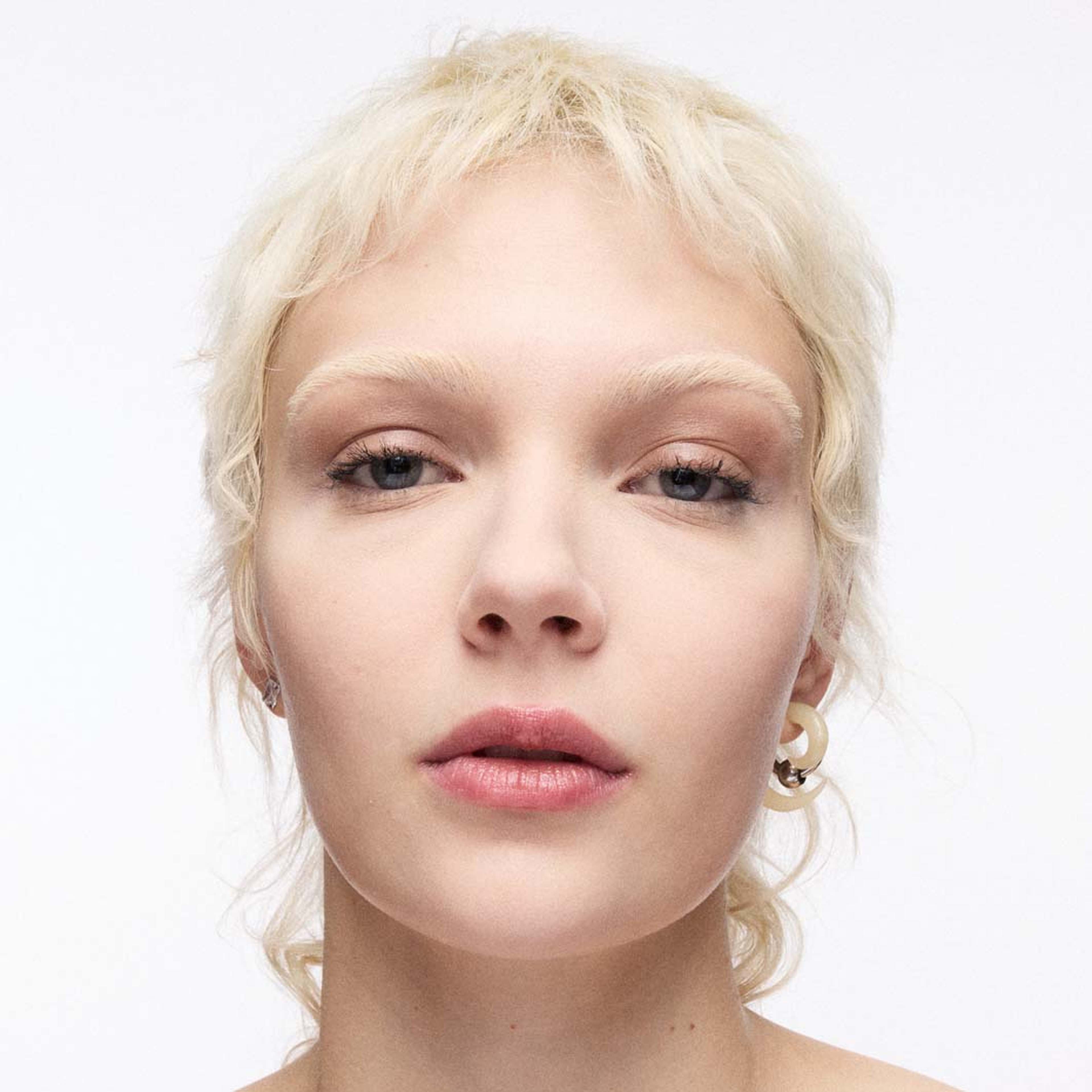 Studio Fix 36HR Sooth Angles Concealer, från MAC Cosmetics, i färgen N12. Klicka för att öppna bilden i stort format