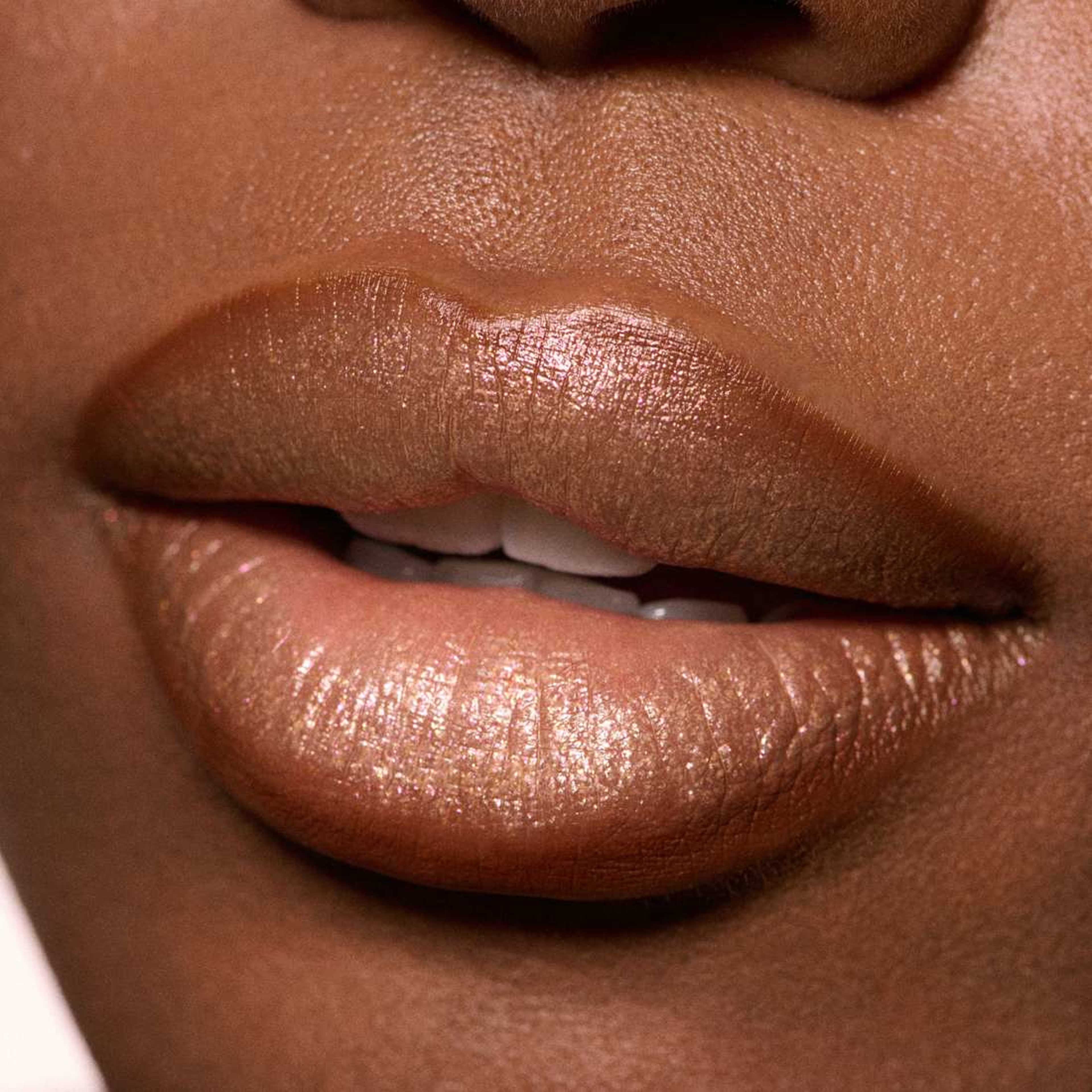 Lipstick Pencil Crayon, från MAC Cosmetics, i färgen Moon Rocket. Klicka för att öppna bilden i stort format