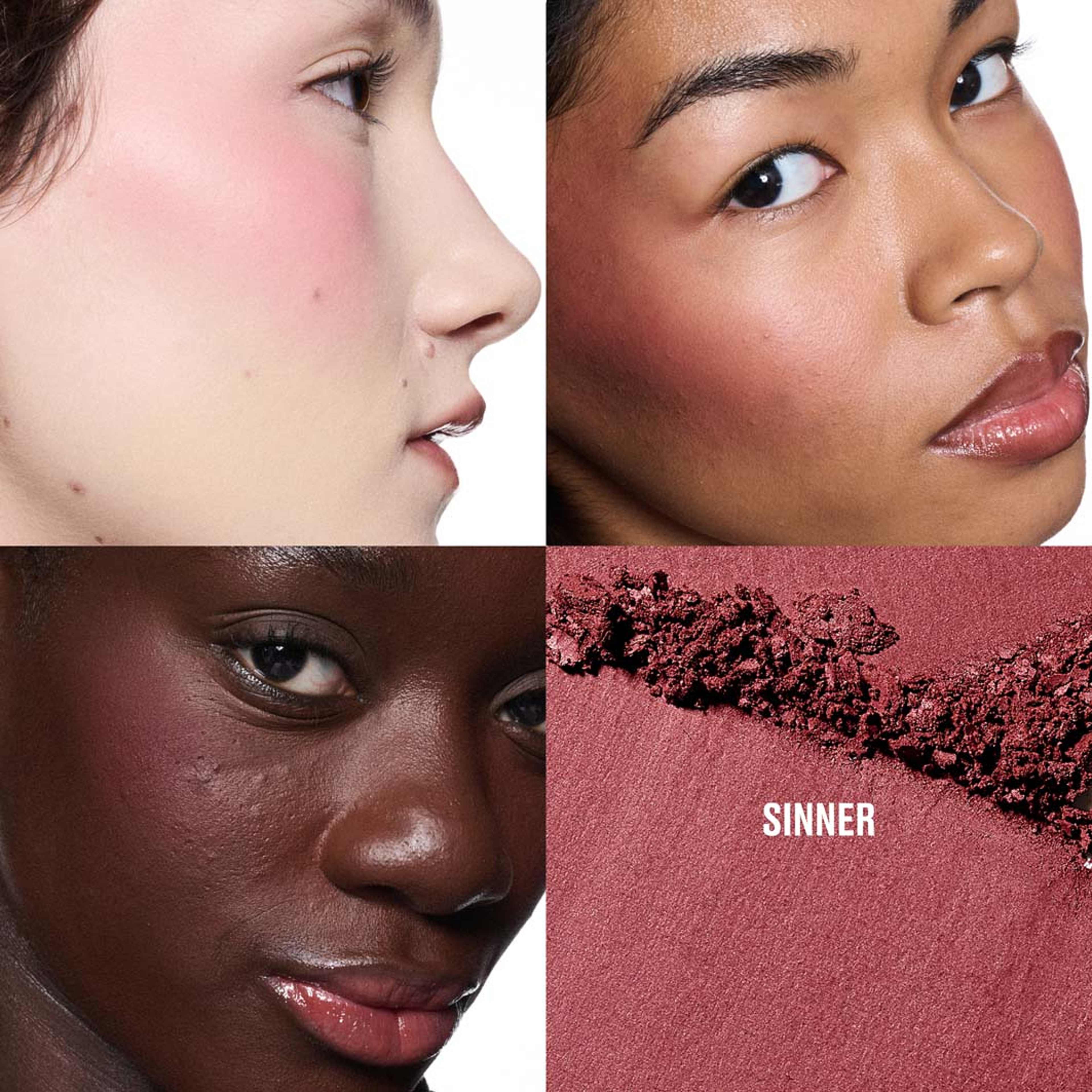 Skinfinish Colourstruck Blush, från MAC Cosmetics, i färgen Sinner. Klicka för att öppna bilden i stort format