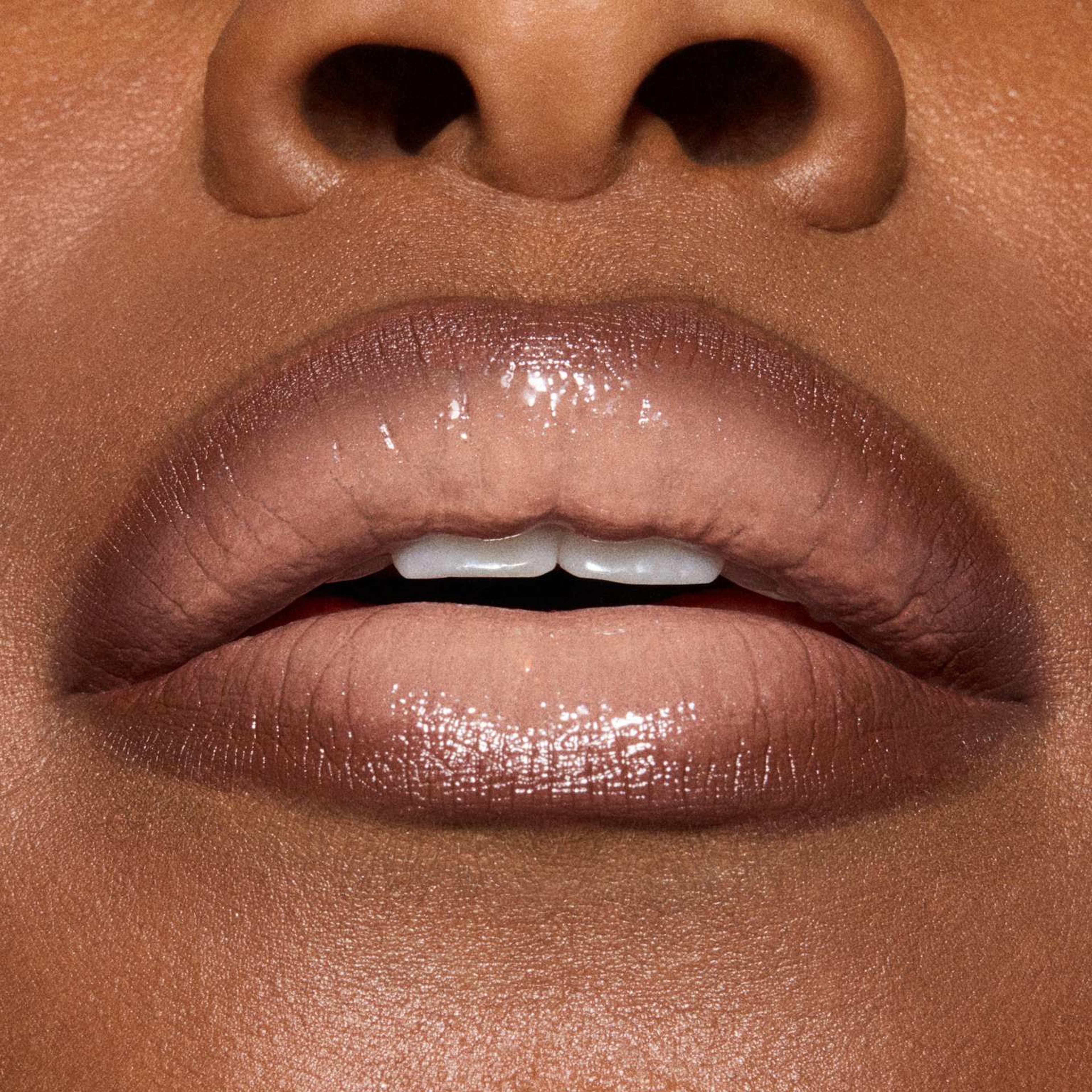 Spring Blossom Lipgloss lipstick and Lipliner Set, från MAC Cosmetics. Klicka för att öppna bilden i stort format