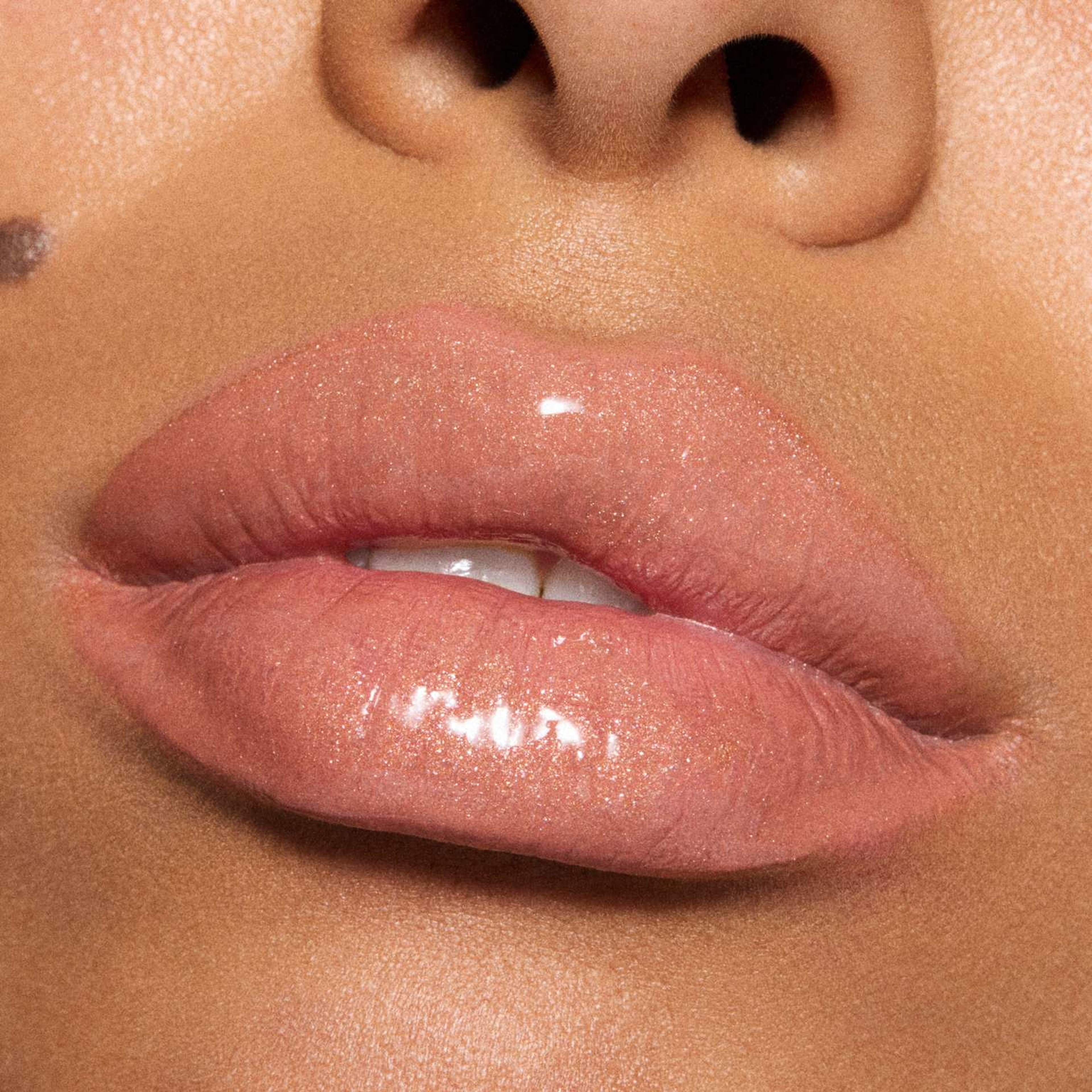 Spring Teddy Lipgloss lipstick and Lipliner Set, från MAC Cosmetics. Klicka för att öppna bilden i stort format