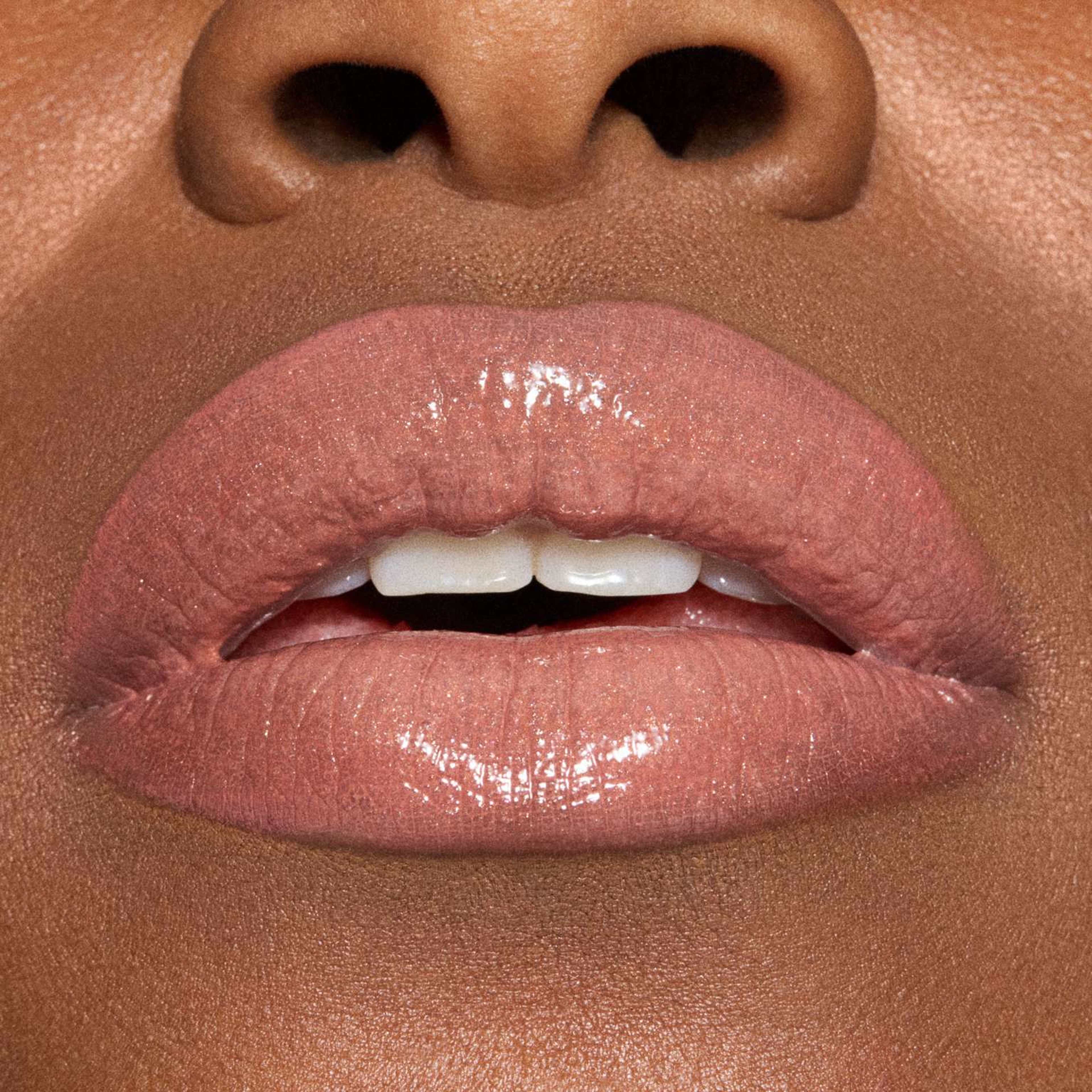 Spring Teddy Lipgloss lipstick and Lipliner Set, från MAC Cosmetics. Klicka för att öppna bilden i stort format