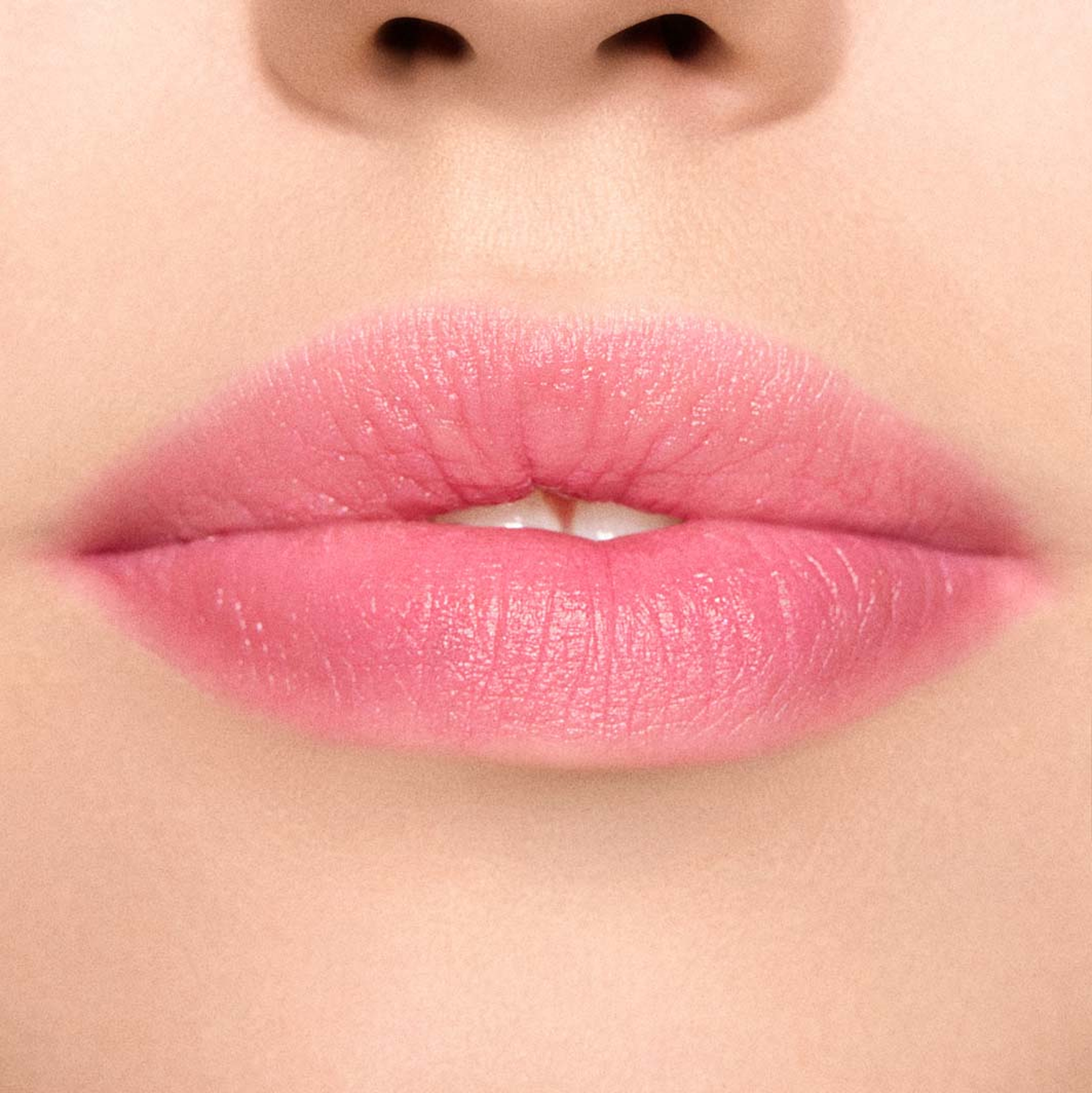 Lustreglass Stainglass Lip Tint, från MAC Cosmetics, i färgen Sneaky Pink. Klicka för att öppna bilden i stort format