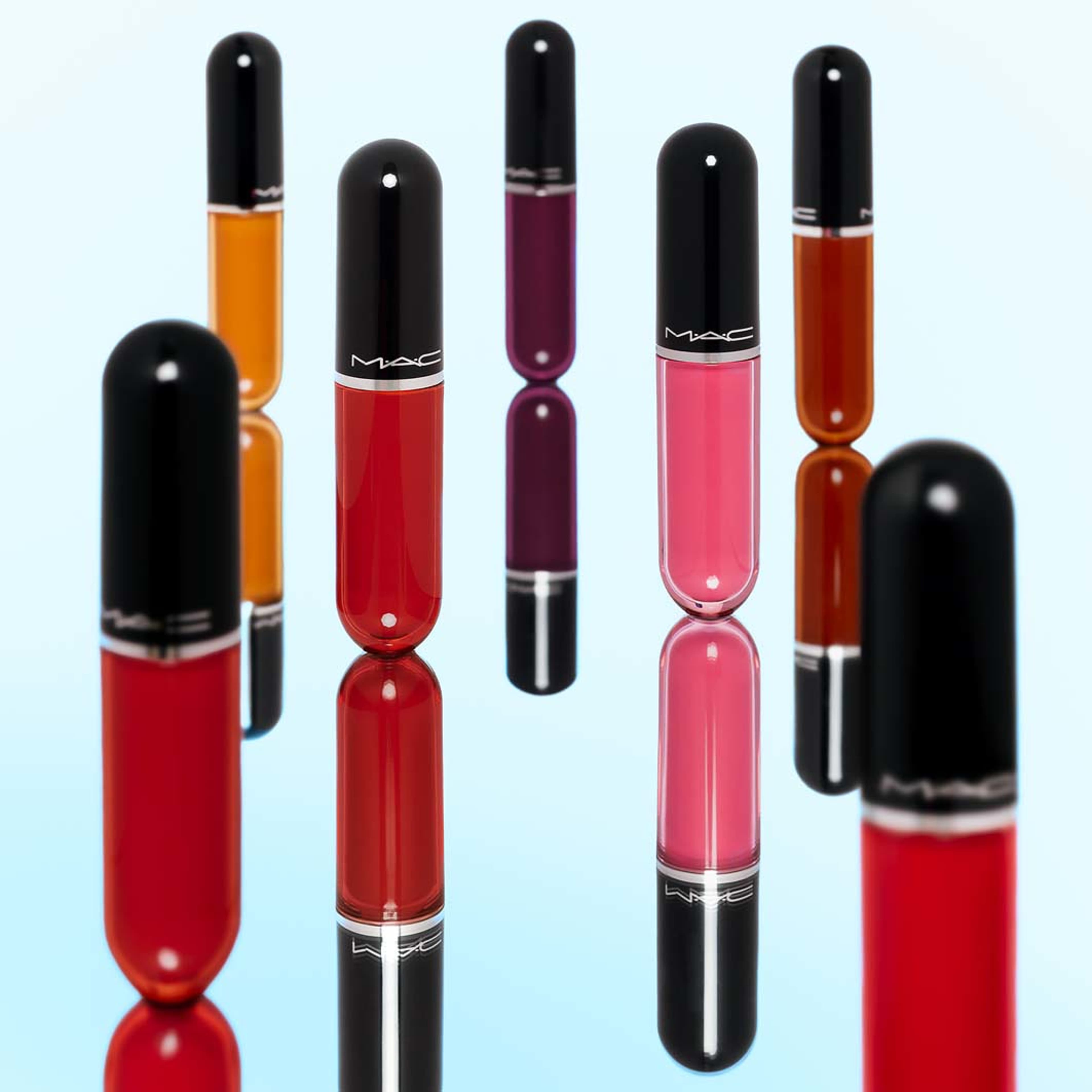 Lustreglass Stainglass Lip Tint, från MAC Cosmetics, i färgen Business Casual. Klicka för att öppna bilden i stort format