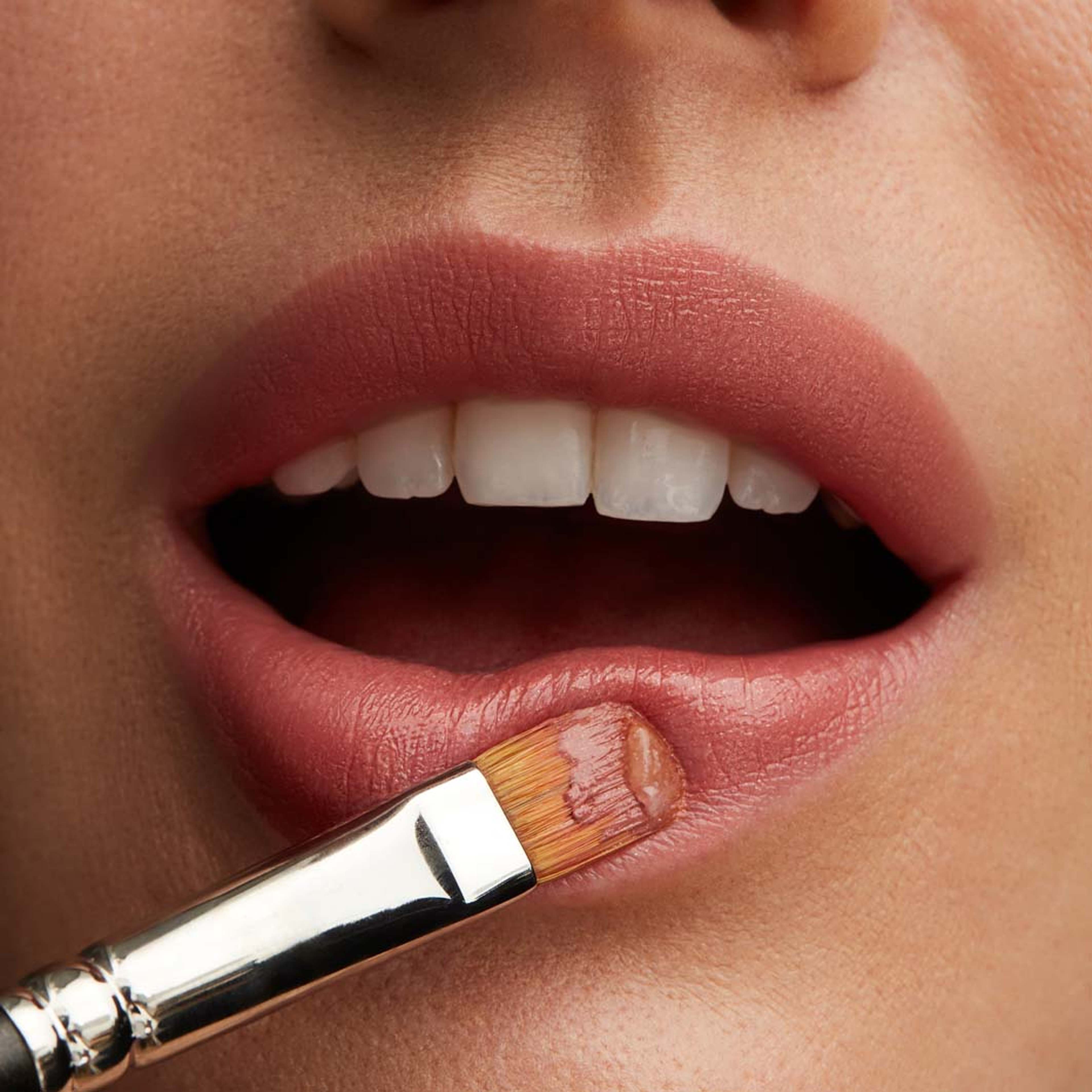 Lustreglass Sheer Shine Lipstick, från MAC Cosmetics, i färgen Thanks, Its M·a·c!. Klicka för att öppna bilden i stort format