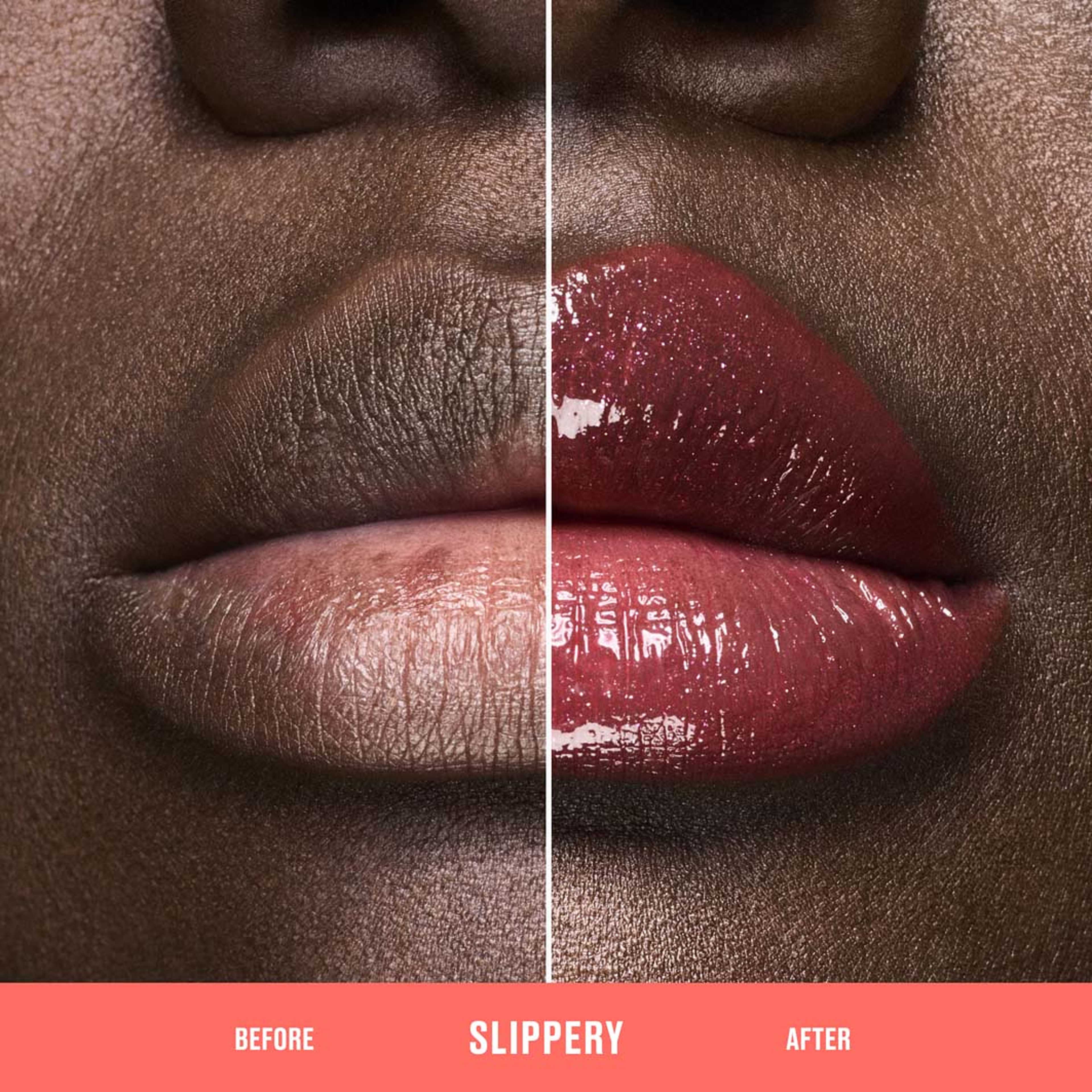 Lipglass Cushion High-Pigment Lip Oil, från MAC Cosmetics, i färgen Slippery. Klicka för att öppna bilden i stort format