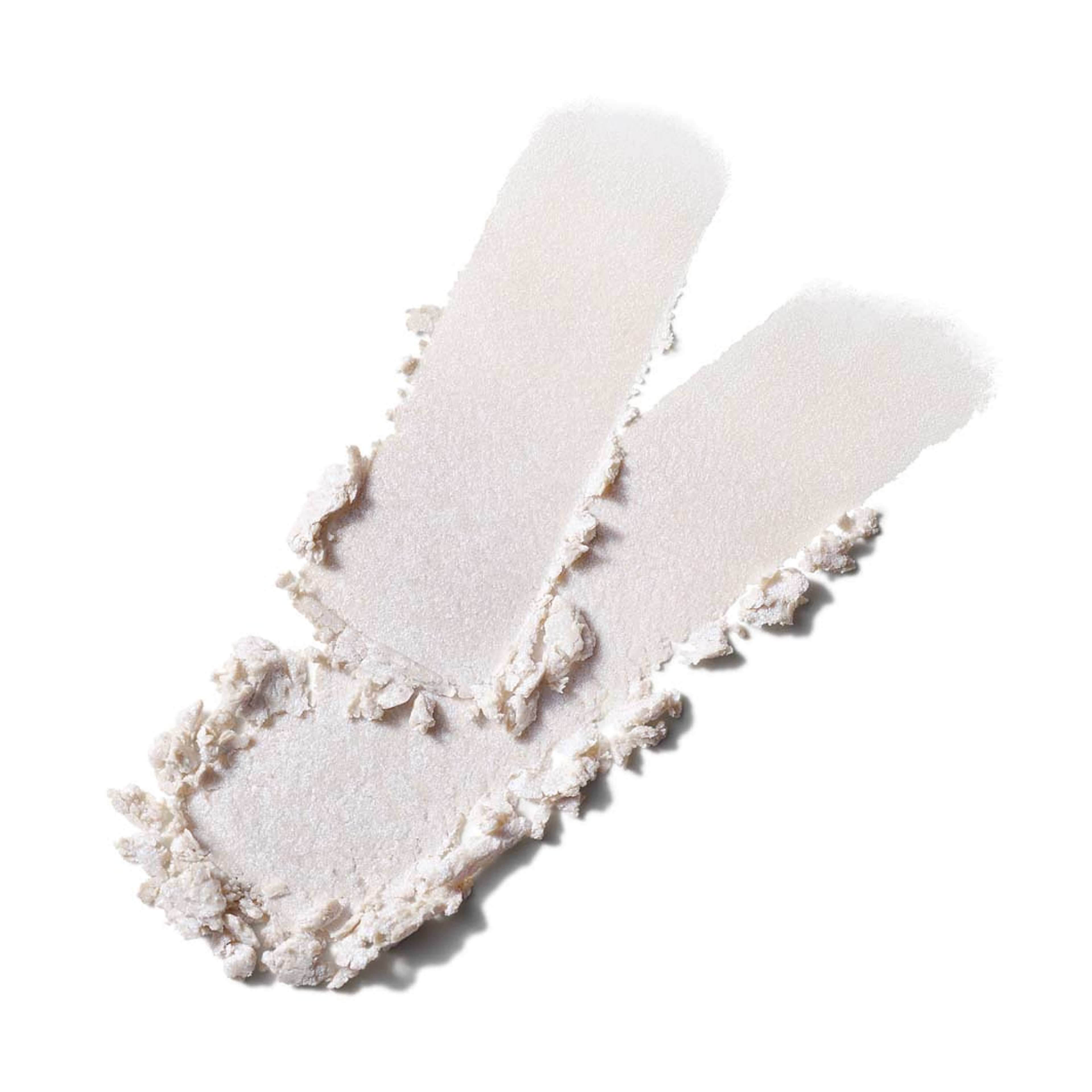 Glow Play Bouncy Highlighter, från MAC Cosmetics, i färgen Wind Chill. Klicka för att öppna bilden i stort format