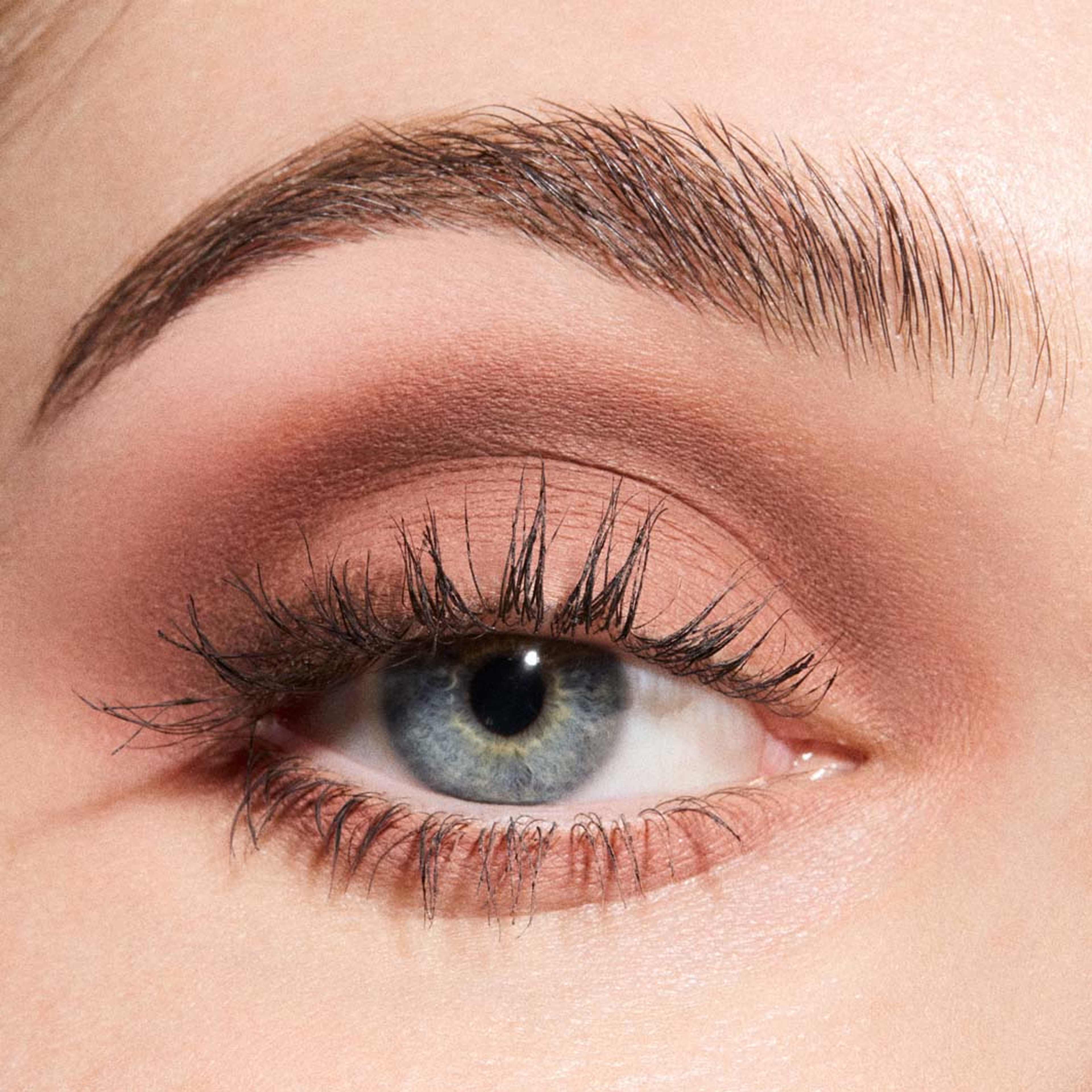 Multisculpt Matte Liquid Eyeshadow, från MAC Cosmetics, i färgen Cool Spice. Klicka för att öppna bilden i stort format