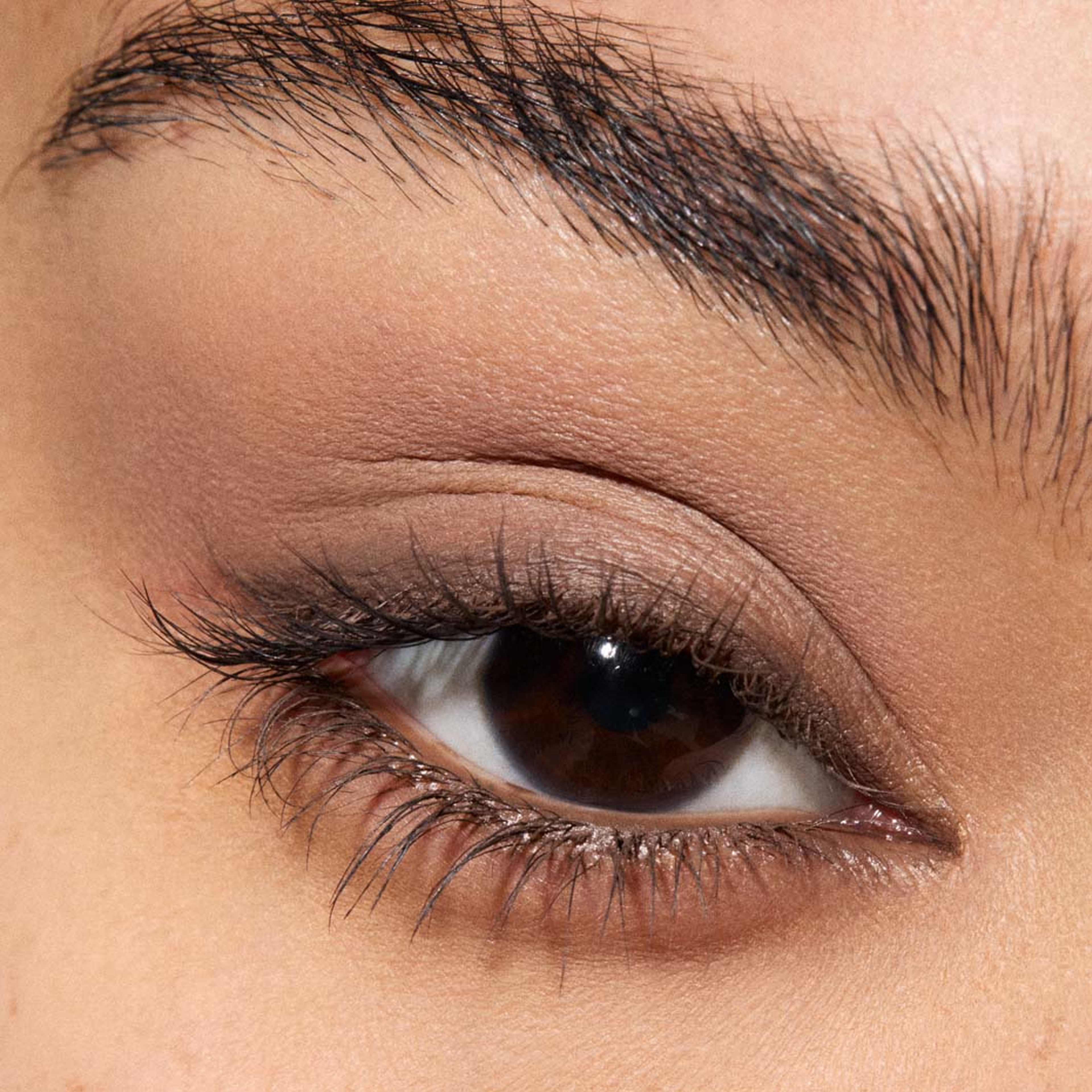 Multisculpt Matte Liquid Eyeshadow, från MAC Cosmetics, i färgen Stone. Klicka för att öppna bilden i stort format