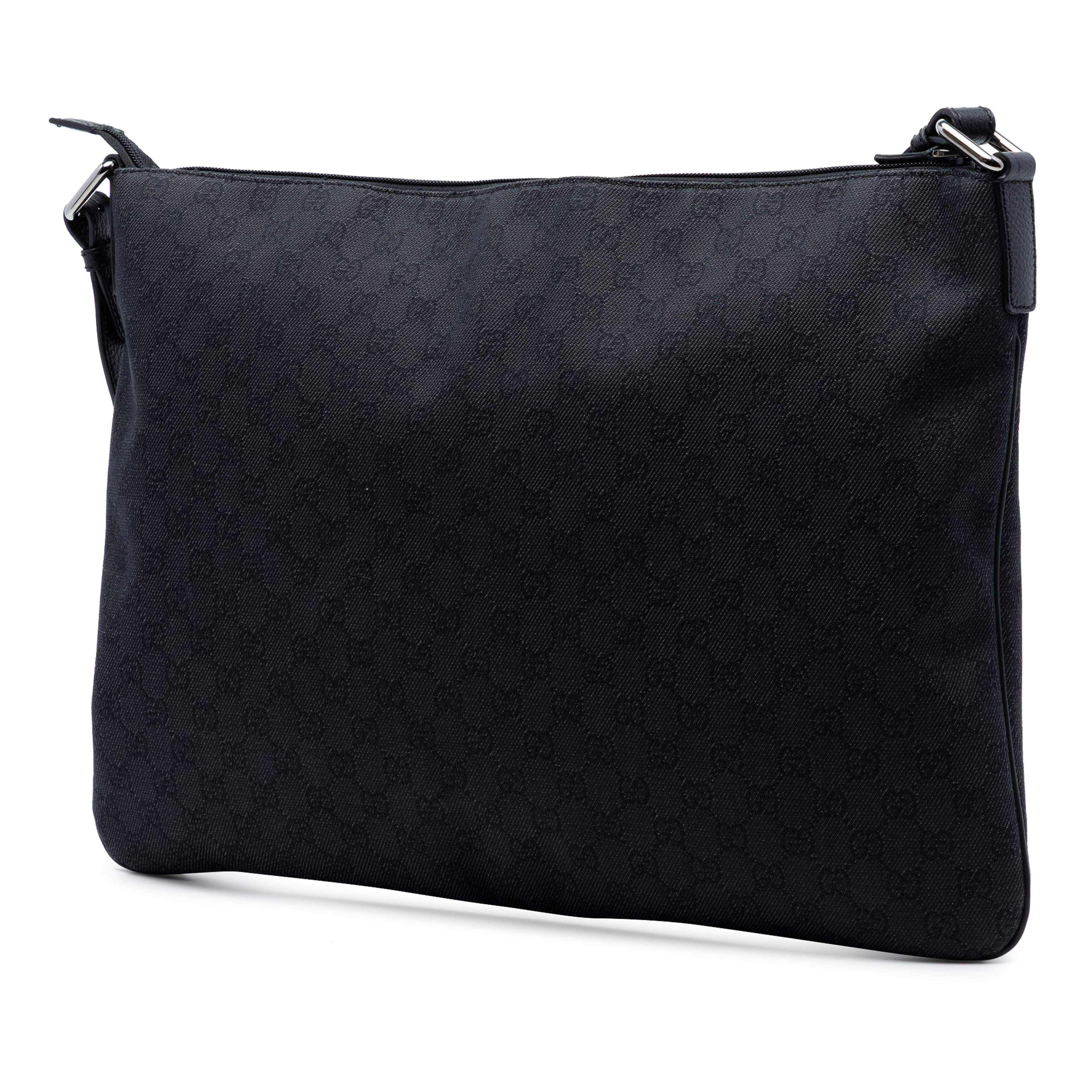 Gucci Gg Denim Crossbody, från Luxclusif, i färgen black. Klicka för att öppna bilden i stort format