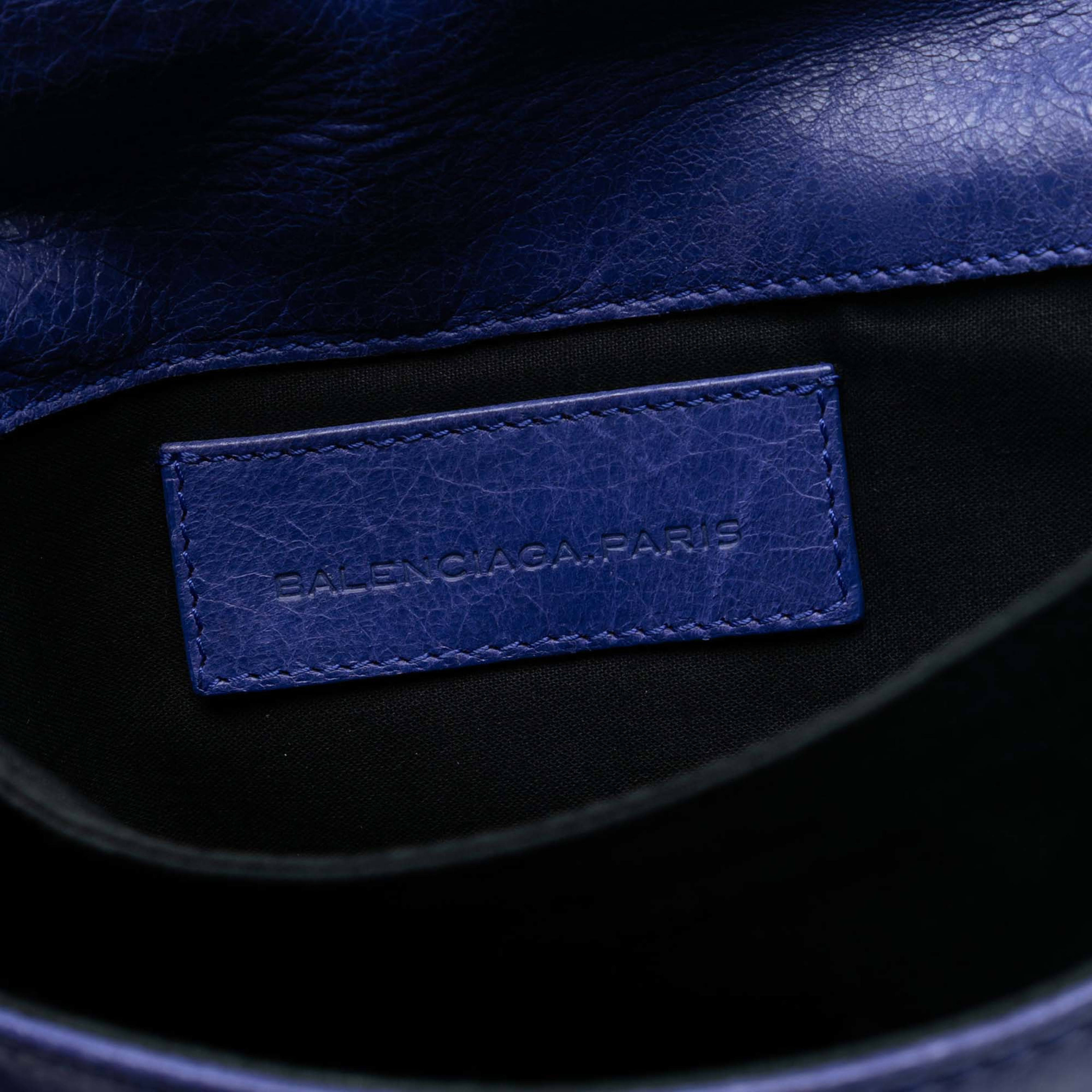 Balenciaga Lambskin Motocross Giant 21 Envelope Clutch, från Luxclusif, i färgen purple. Klicka för att öppna bilden i stort format