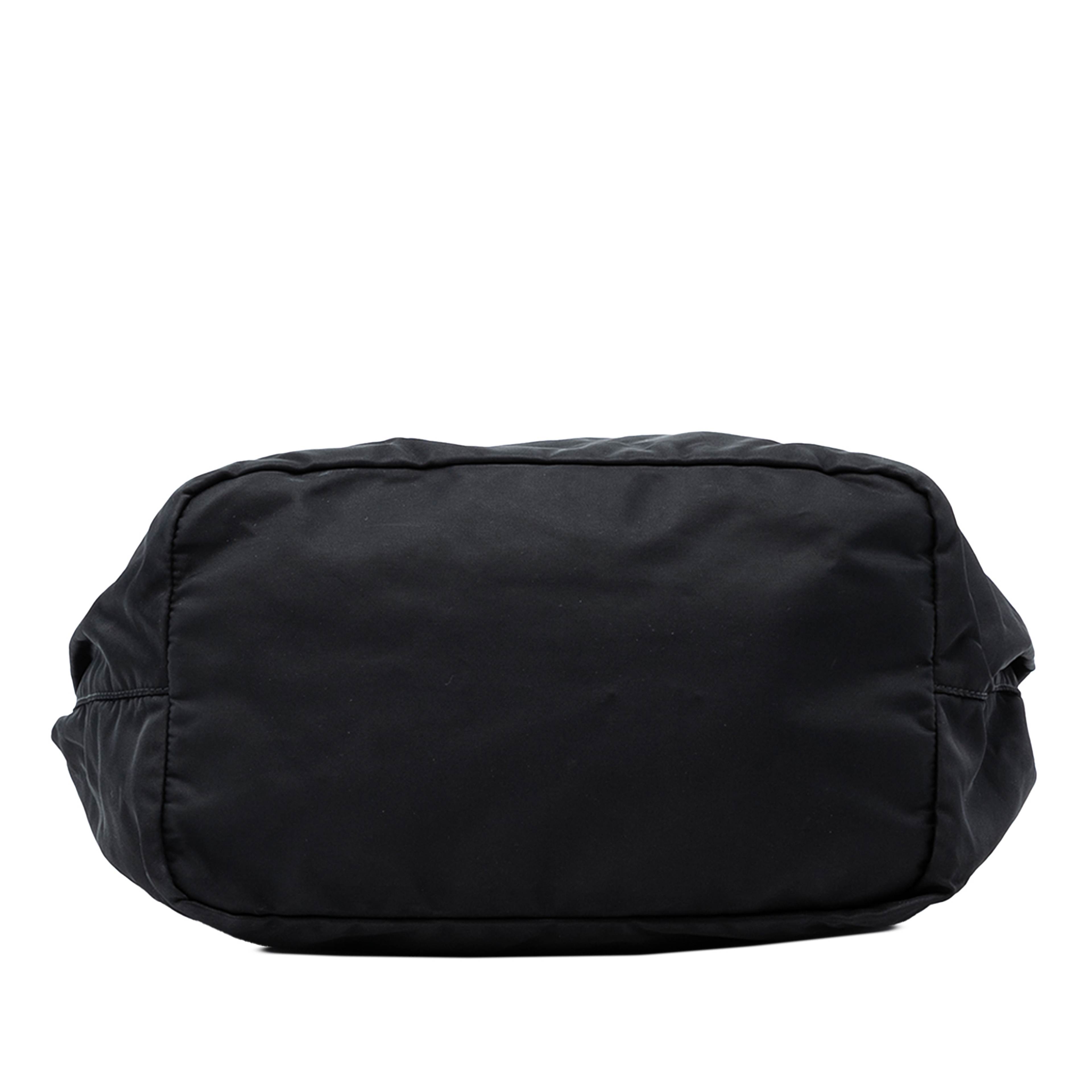 Prada Tessuto Bow Satchel, från Luxclusif, i färgen black. Klicka för att öppna bilden i stort format