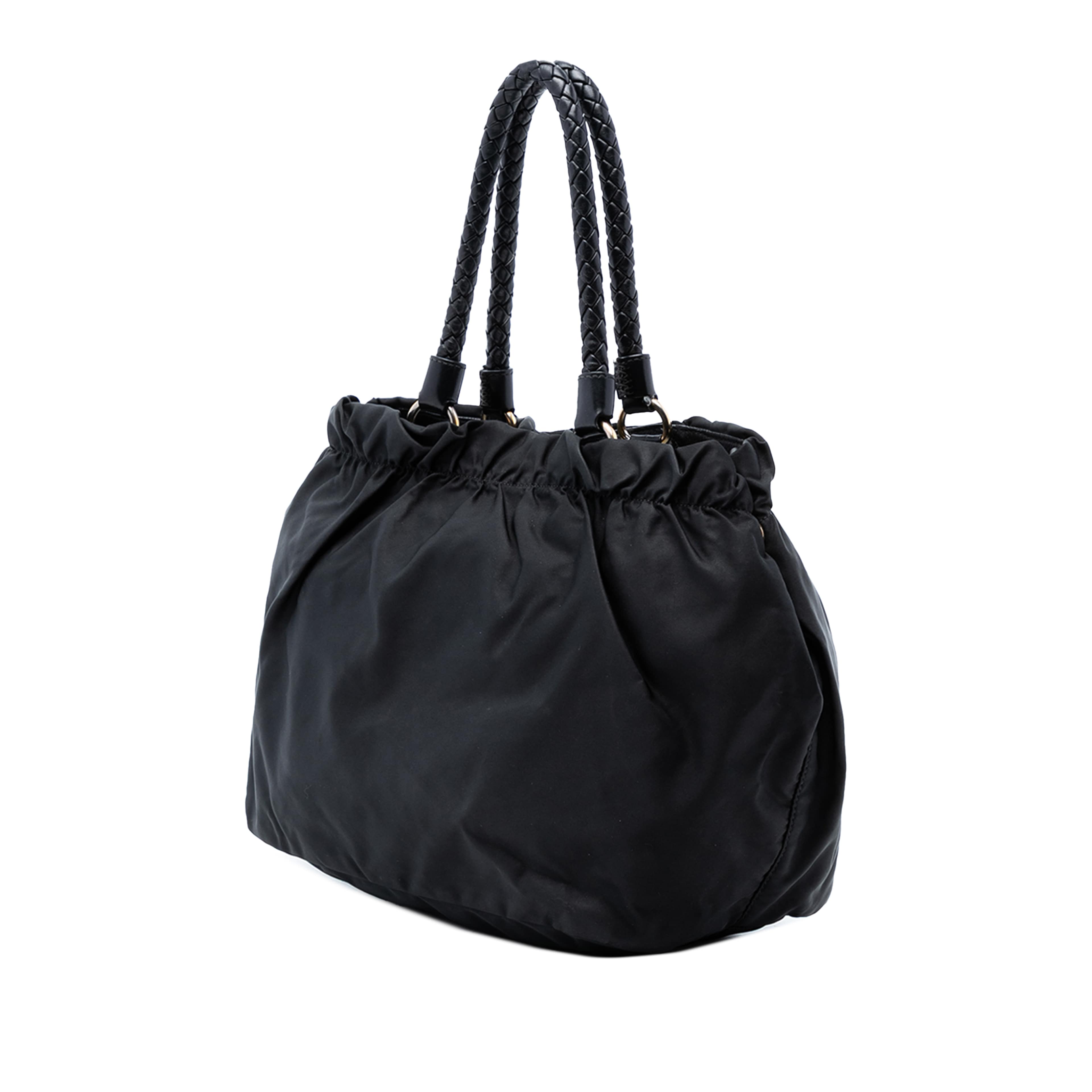Prada Tessuto Bow Satchel, från Luxclusif, i färgen svart. Klicka för att öppna bilden i stort format