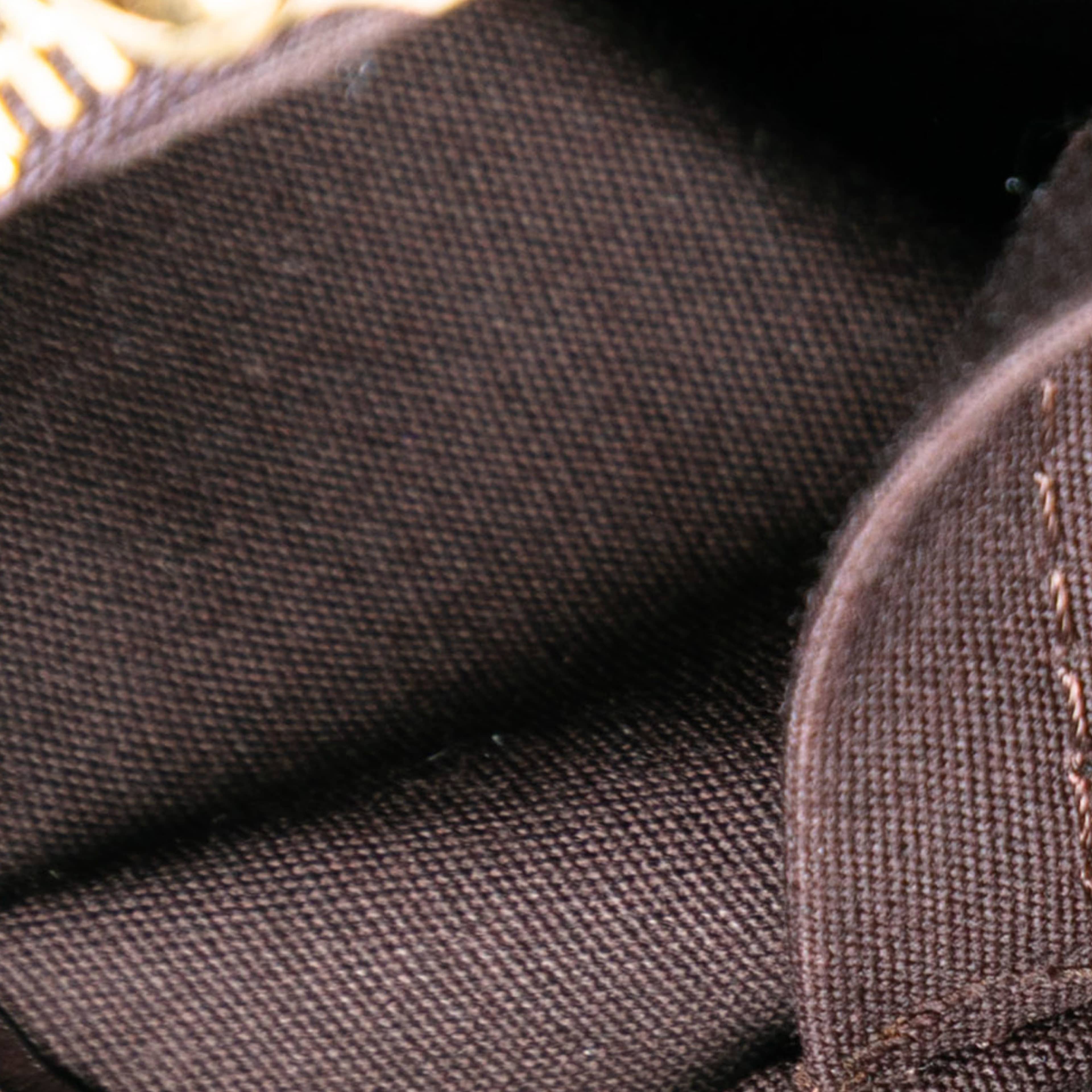 Louis Vuitton Monogram Vernis Montaigne Mm, från Luxclusif, i färgen purple. Klicka för att öppna bilden i stort format