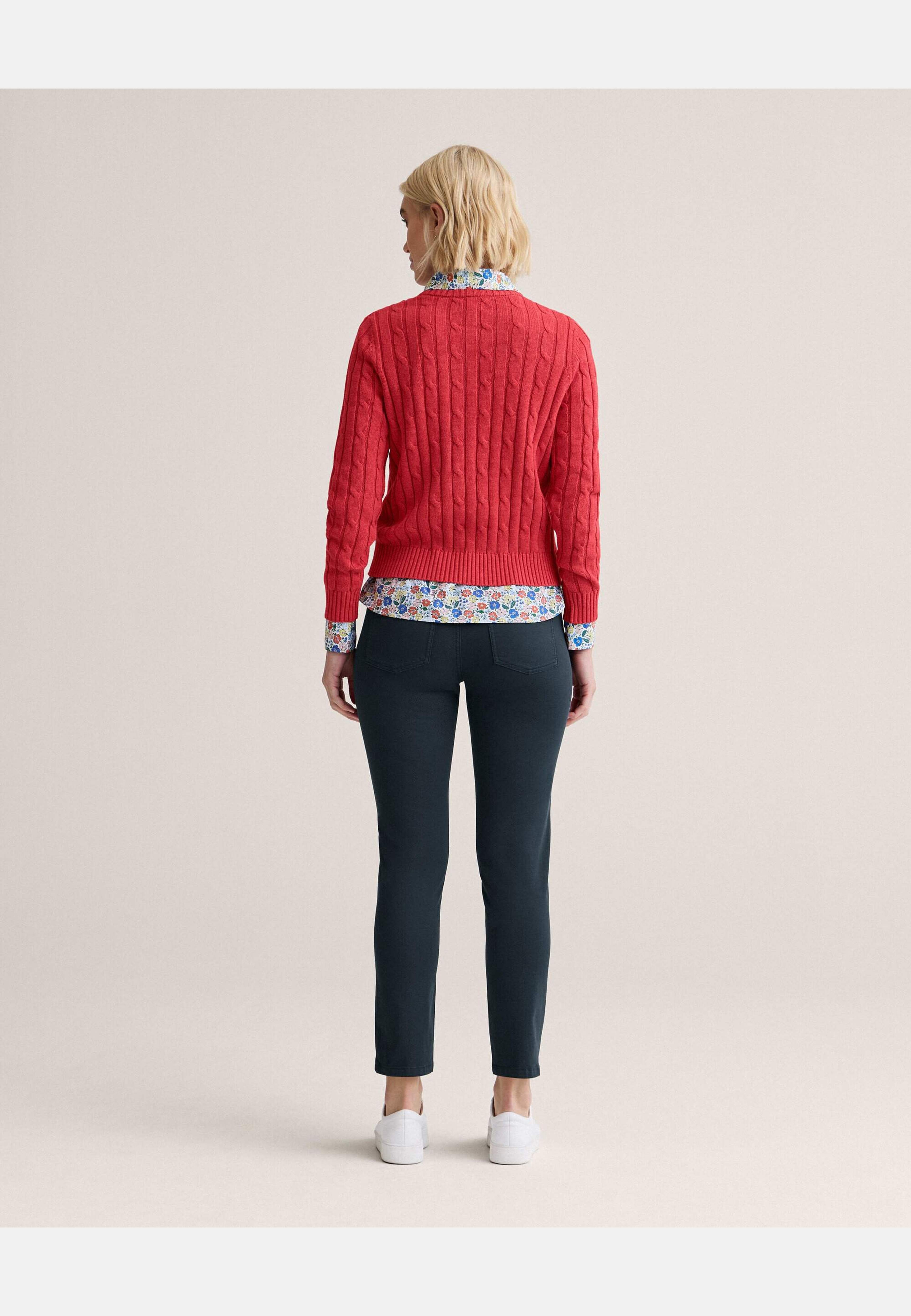 Nora Twill Trousers, från Newhouse, i färgen marinblå. Klicka för att öppna bilden i stort format