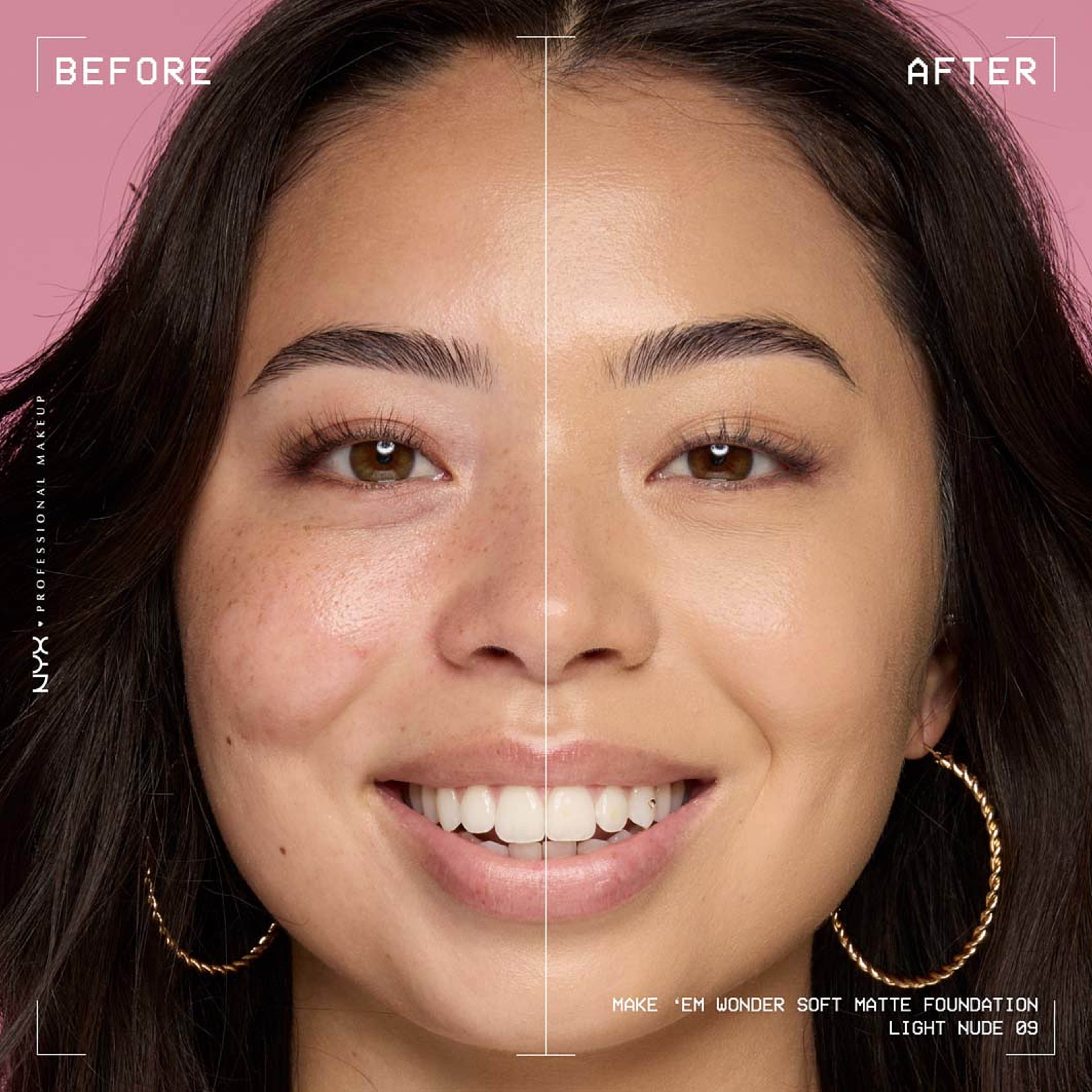 Make'em Wonder foundation, från NYX Professional Makeup, i färgen Light Nude. Klicka för att öppna bilden i stort format