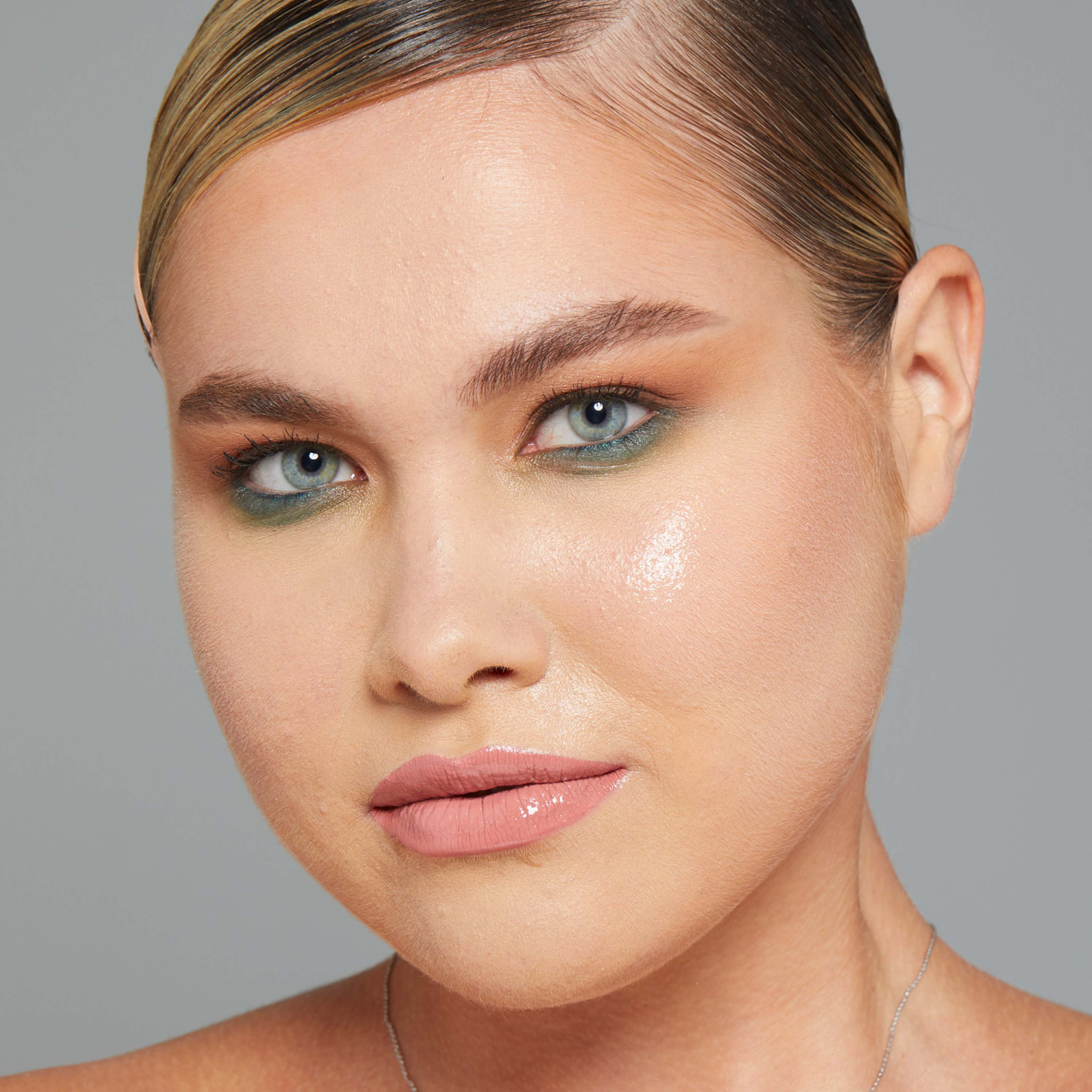 Make Up Setting Spray Dewy