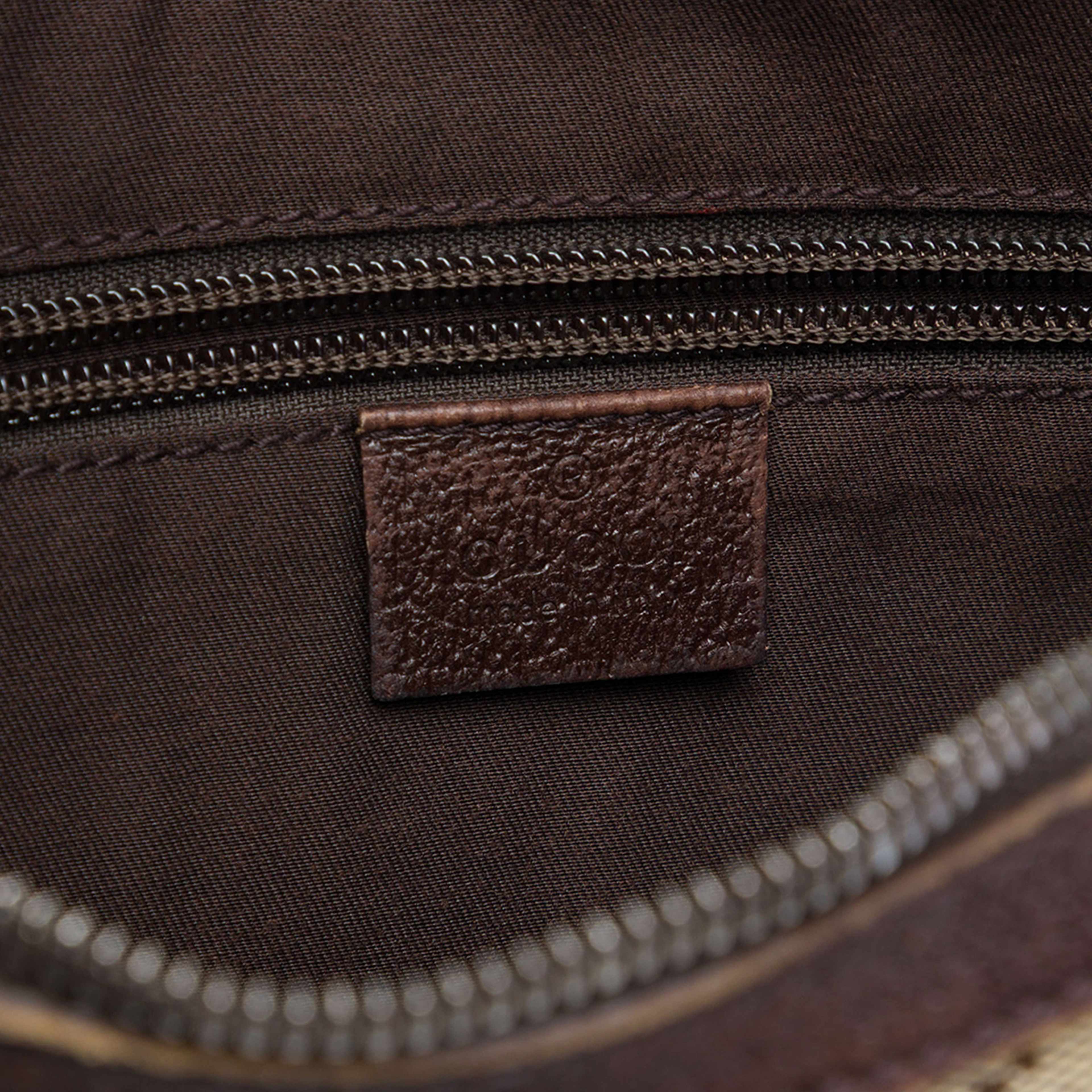 Gucci Gg Canvas Crossbody, från Luxclusif, i färgen beige. Klicka för att öppna bilden i stort format