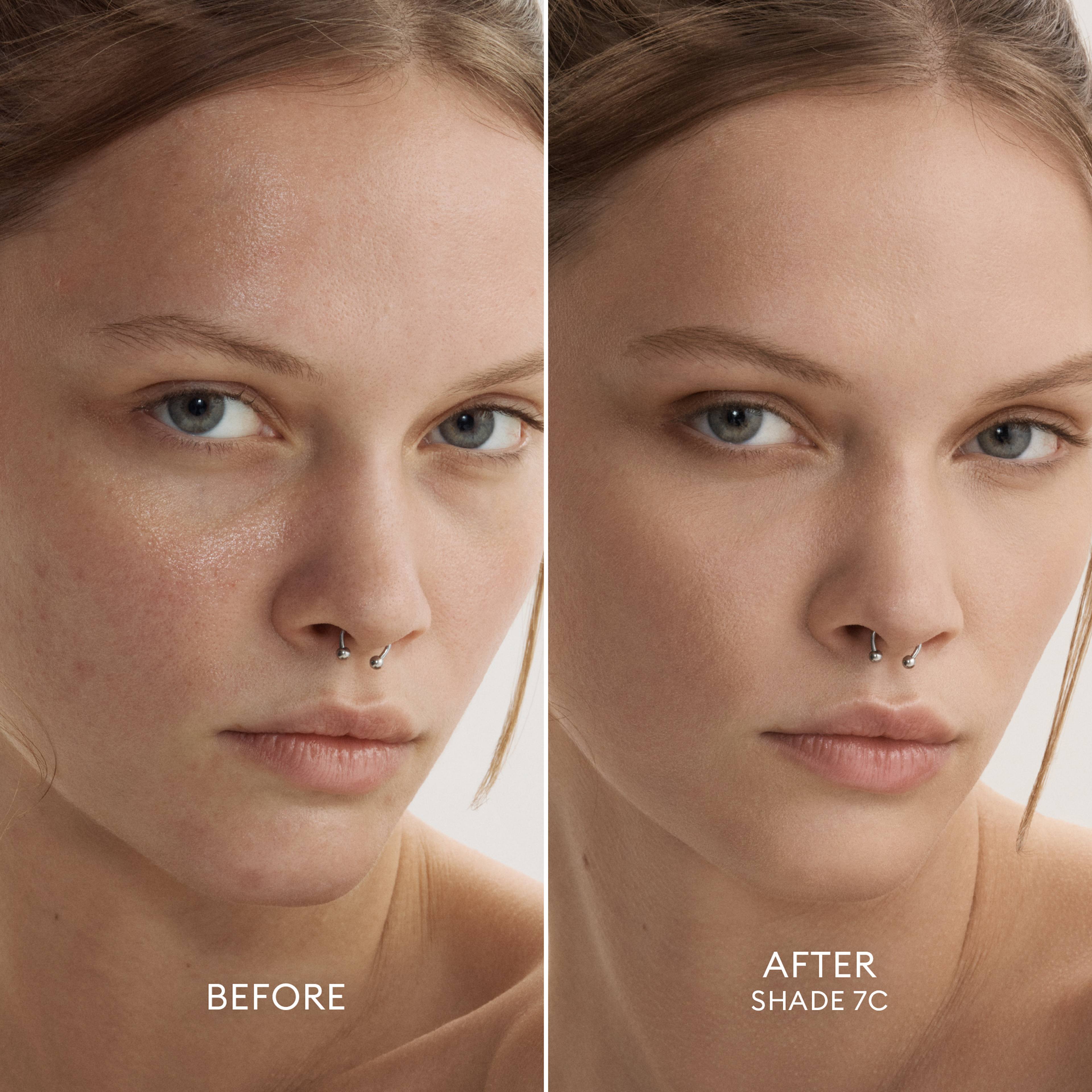 Softlight Skin-Smoothing Liquid Foundation