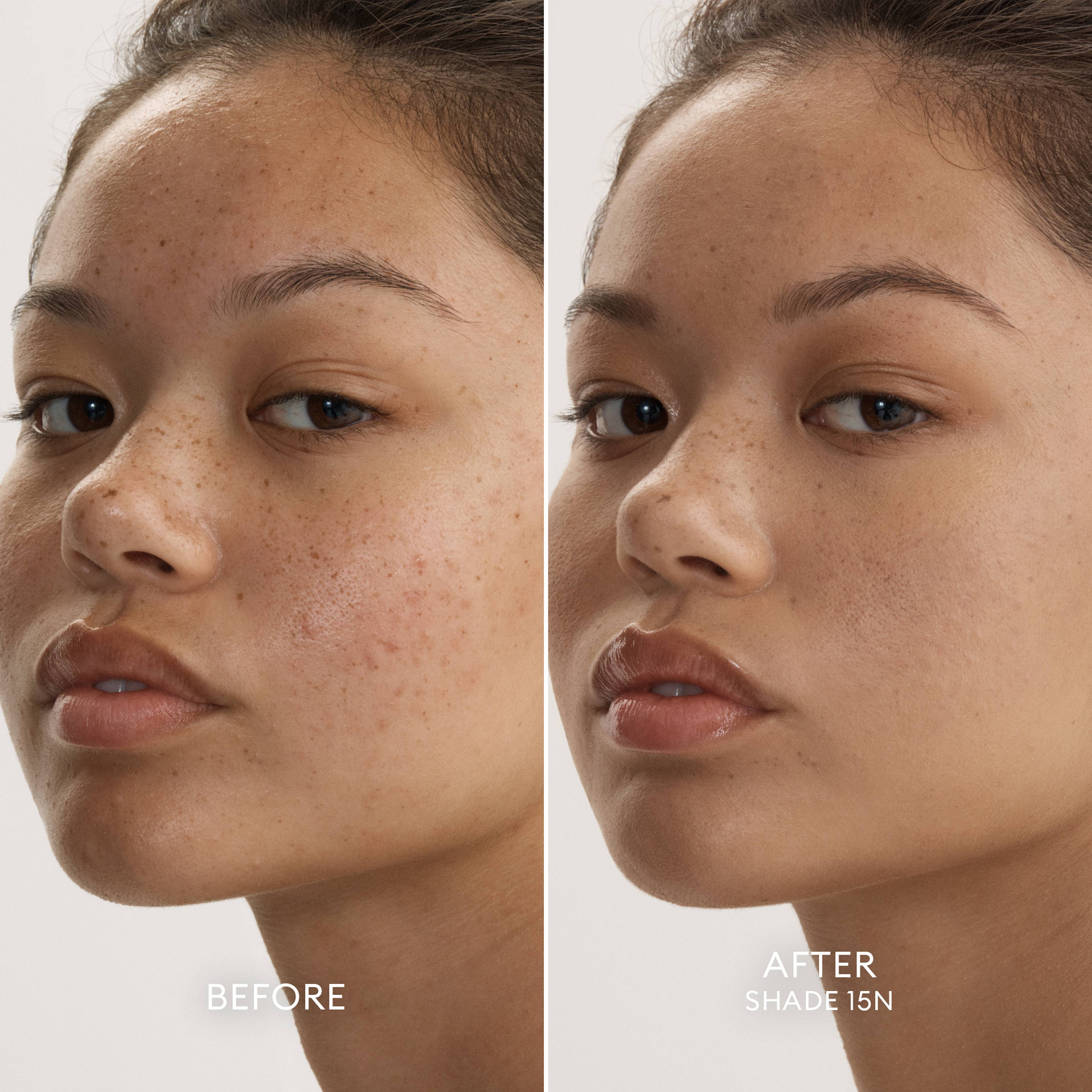 Softlight Skin-Smoothing Liquid Foundation