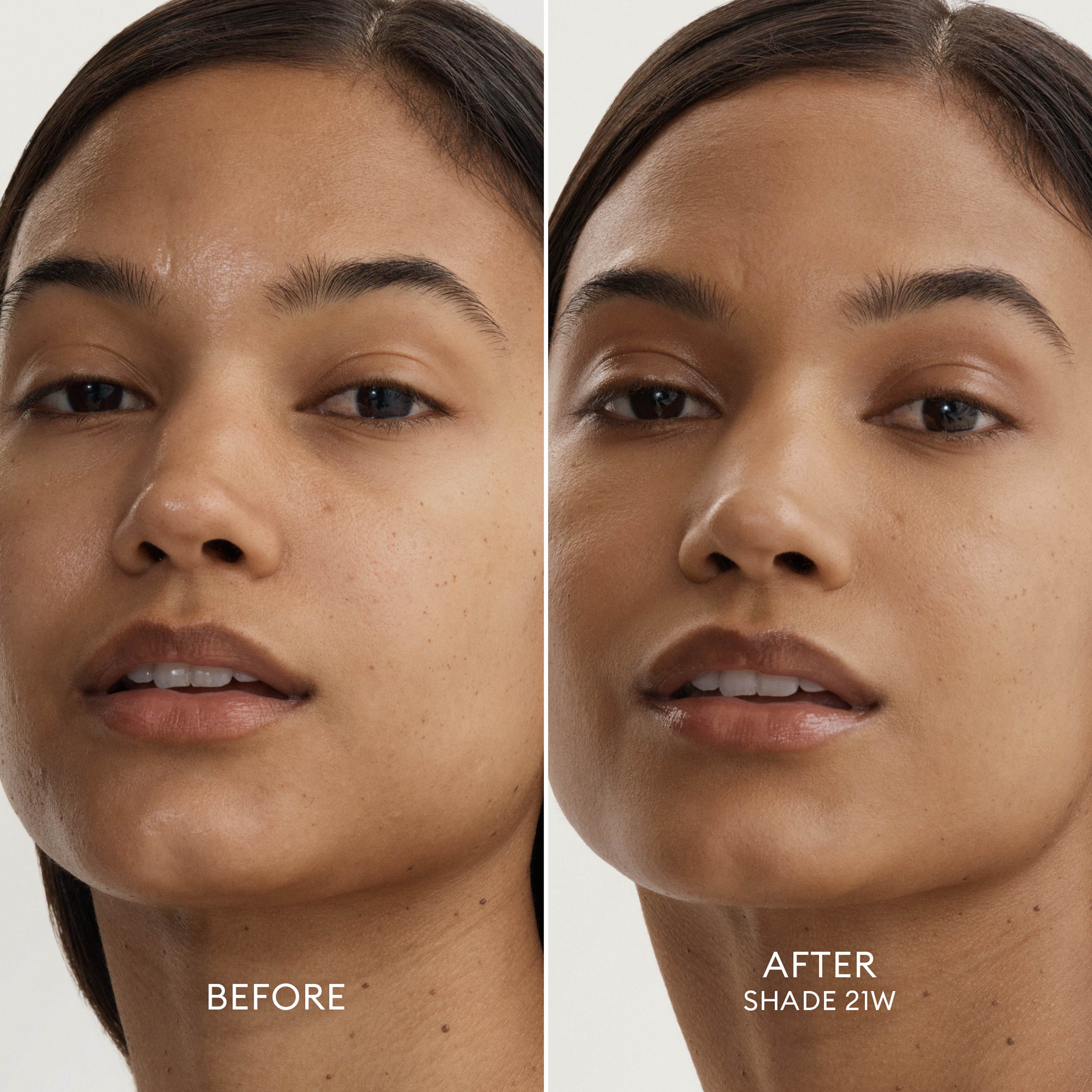 Softlight Skin-Smoothing Liquid Foundation