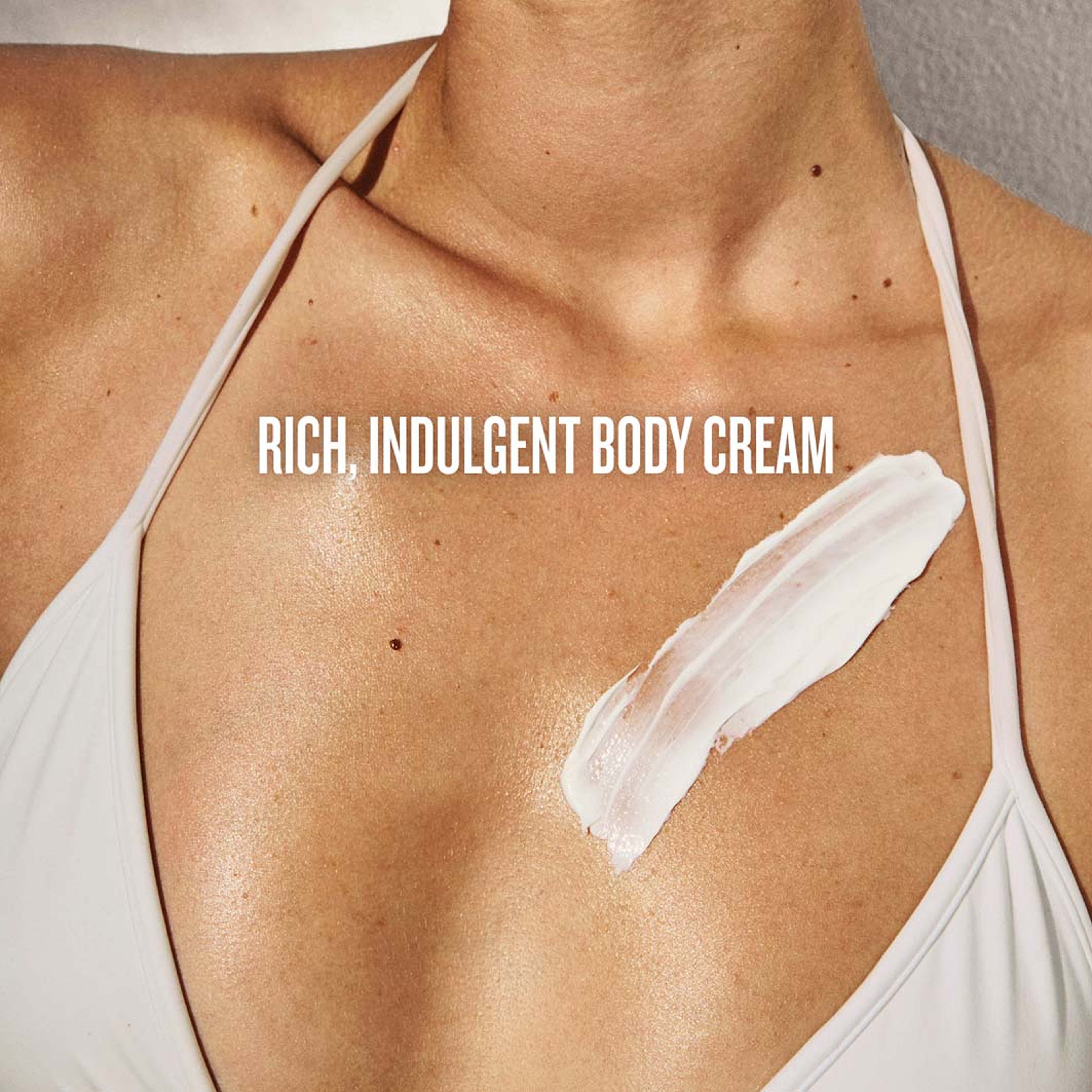 Beija Flor Elasti Cream, från Sol de Janeiro. Klicka för att öppna bilden i stort format