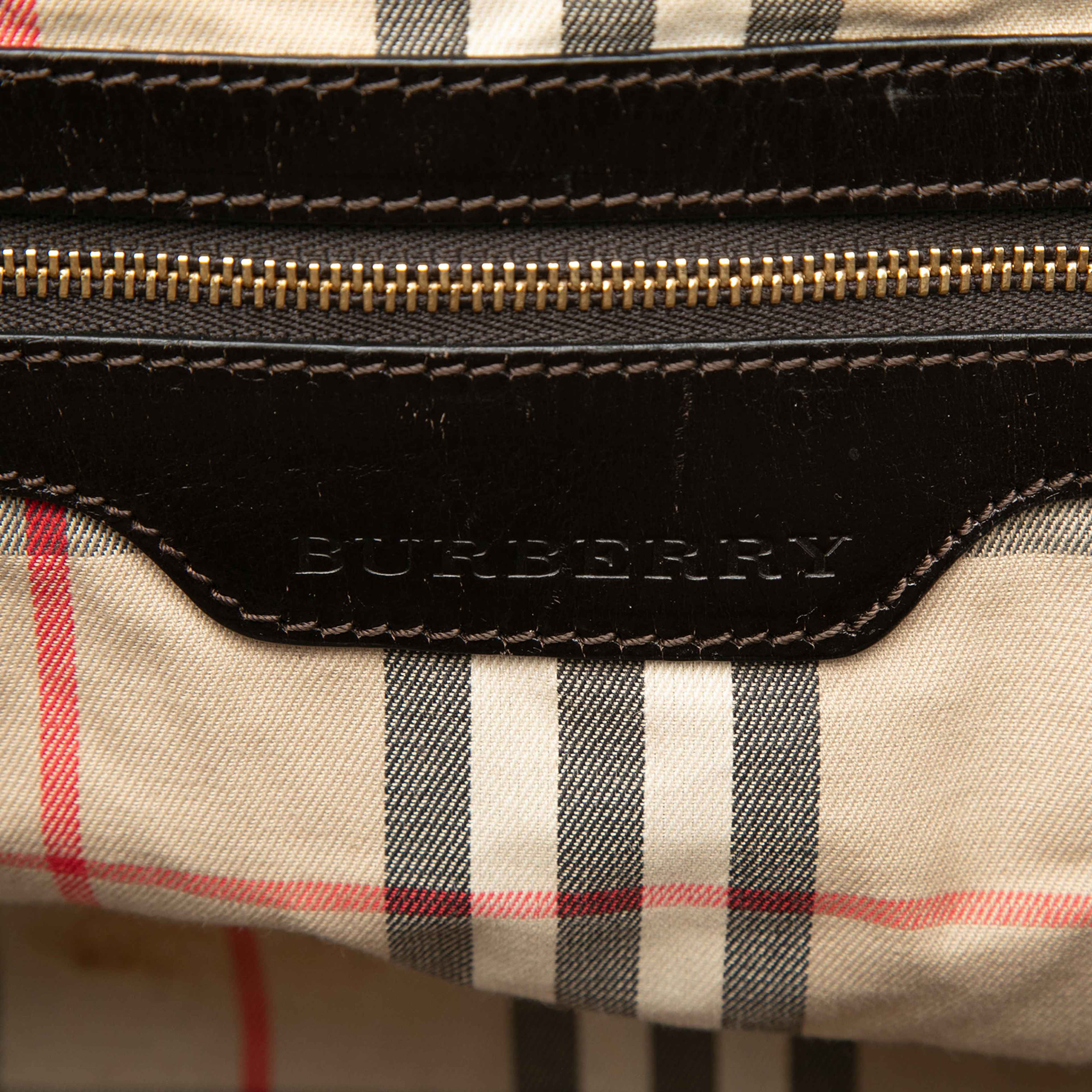 Burberry Small Grained Calfskin Canterbury Tote, från Luxclusif, i färgen dark brown. Klicka för att öppna bilden i stort format