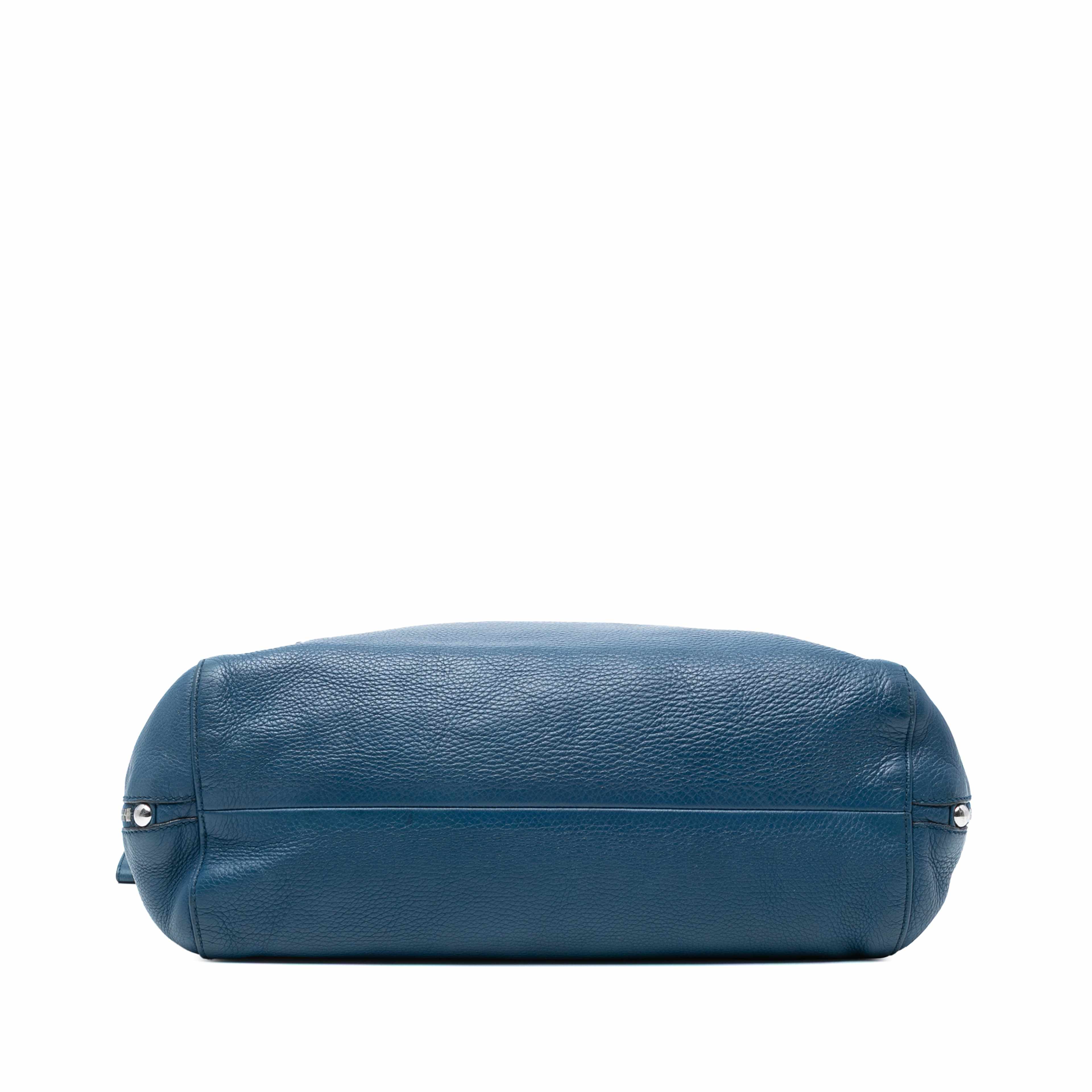 Gucci Large Leather Icon Bit Zip Tote, från Luxclusif, i färgen blue. Klicka för att öppna bilden i stort format