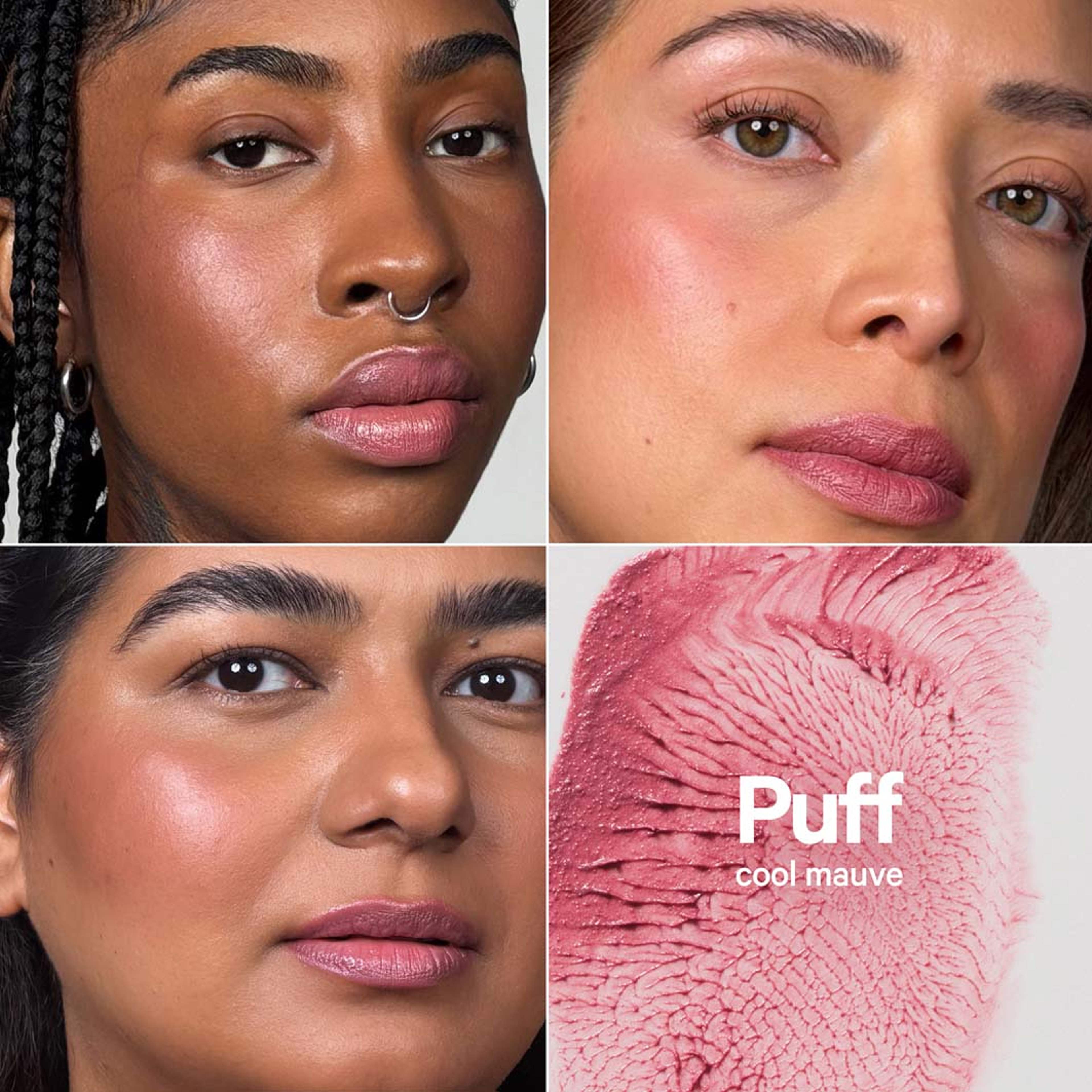 Lip + Cheek Blur Stick, från Milk Makeup, i färgen Puff. Klicka för att öppna bilden i stort format
