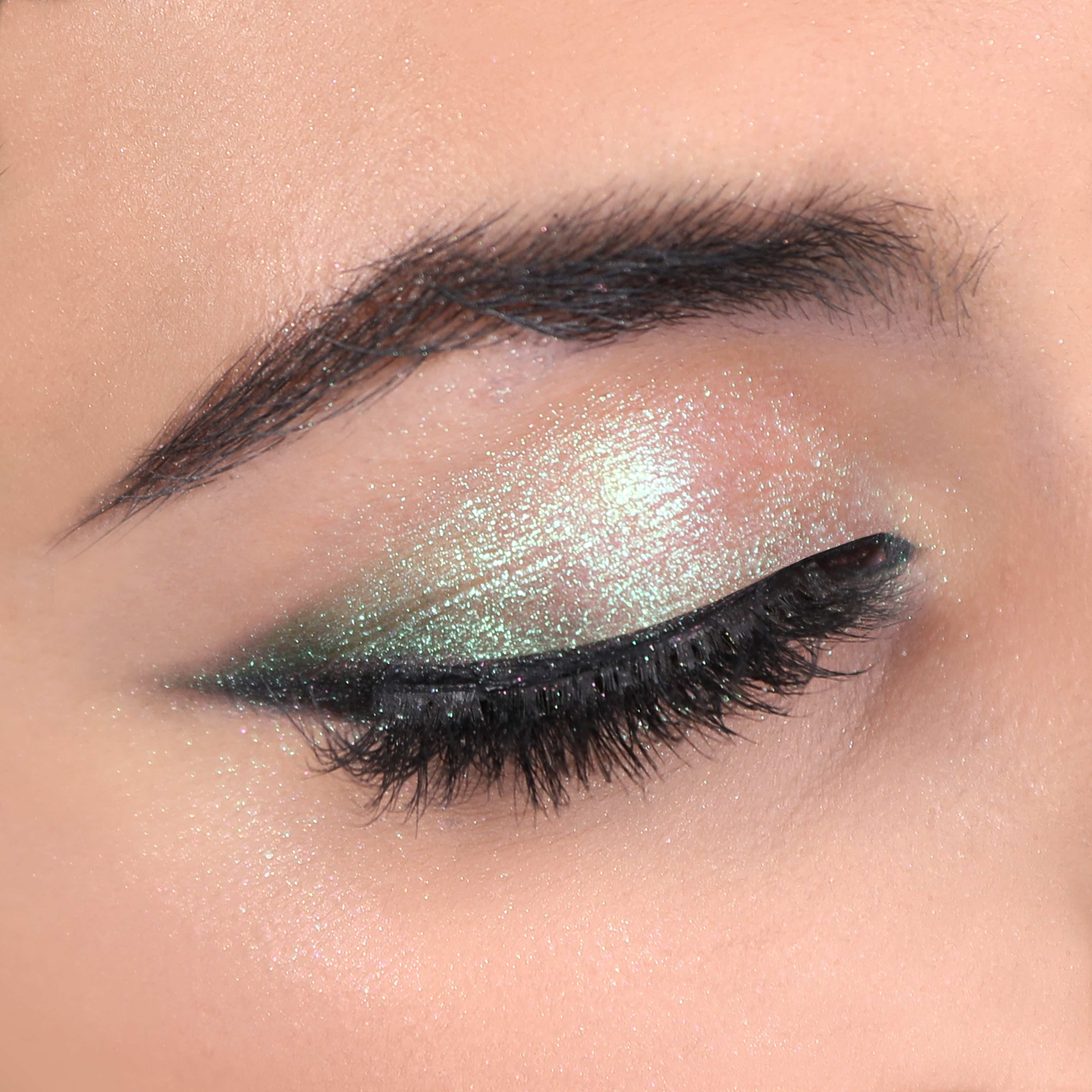 Chroma Light Shadow