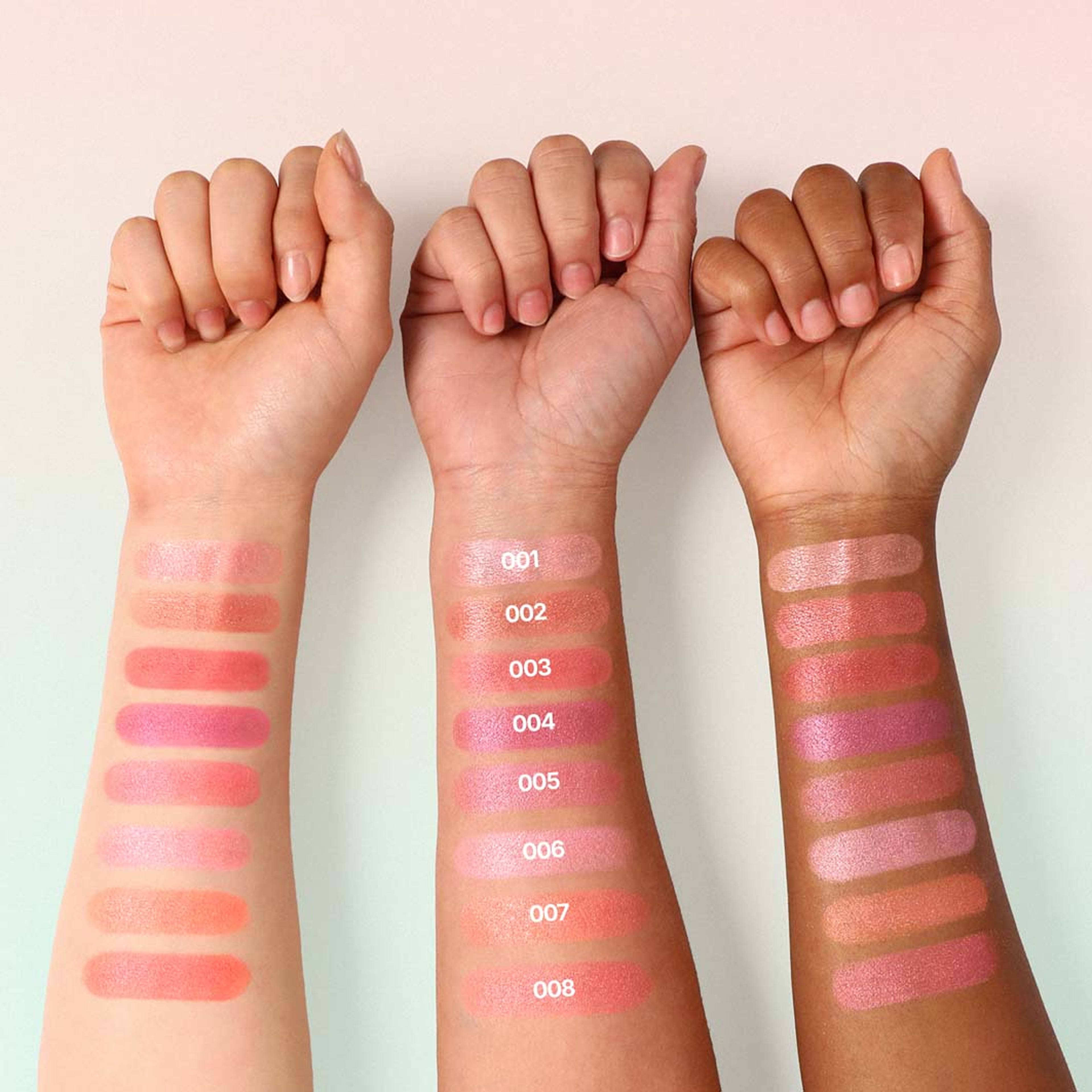 Marvelous Baked Blush, från MOIRA, i färgen Cherry Crumble. Klicka för att öppna bilden i stort format