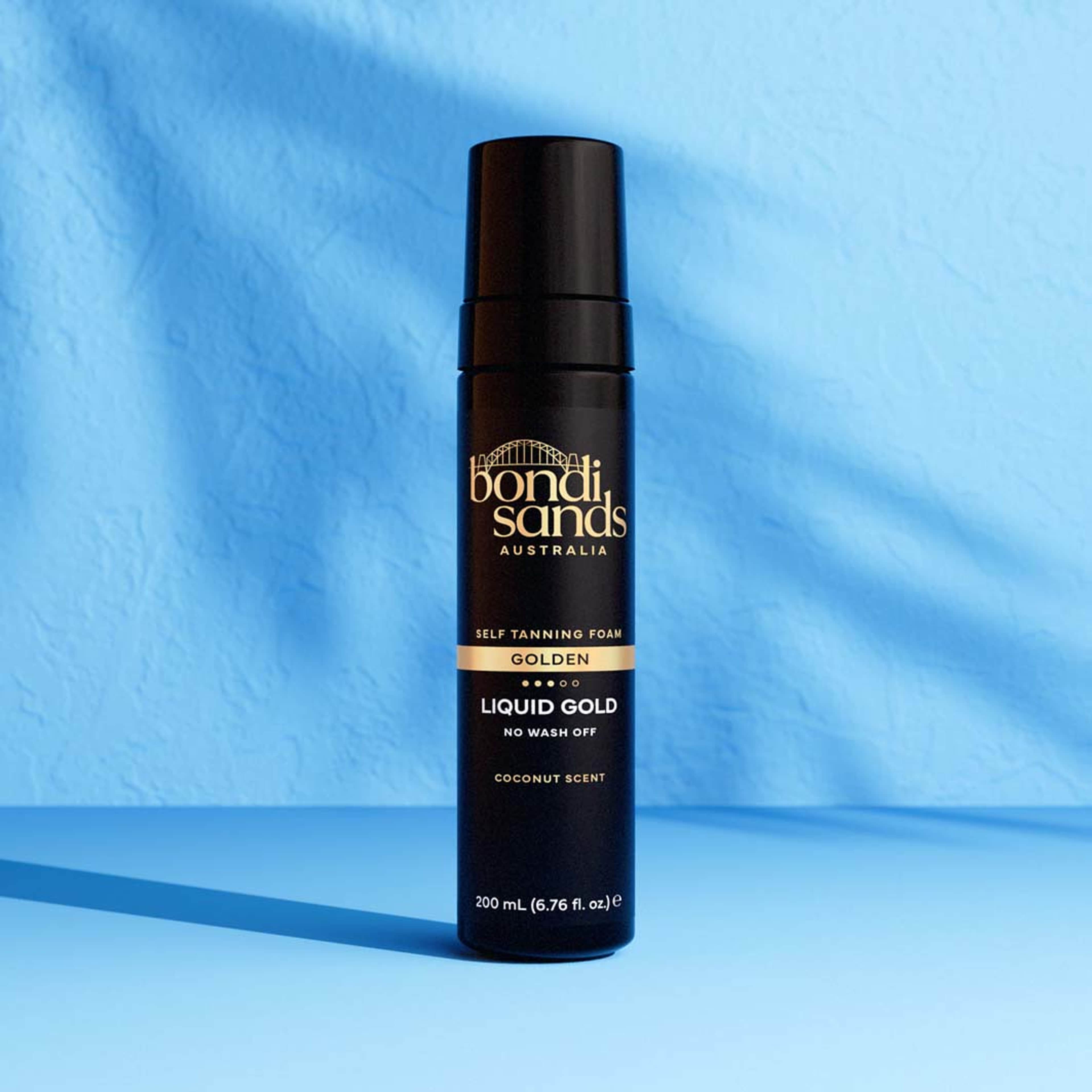Liquid Gold Foam, från Bondi Sands, i färgen 200 Ml. Klicka för att öppna bilden i stort format