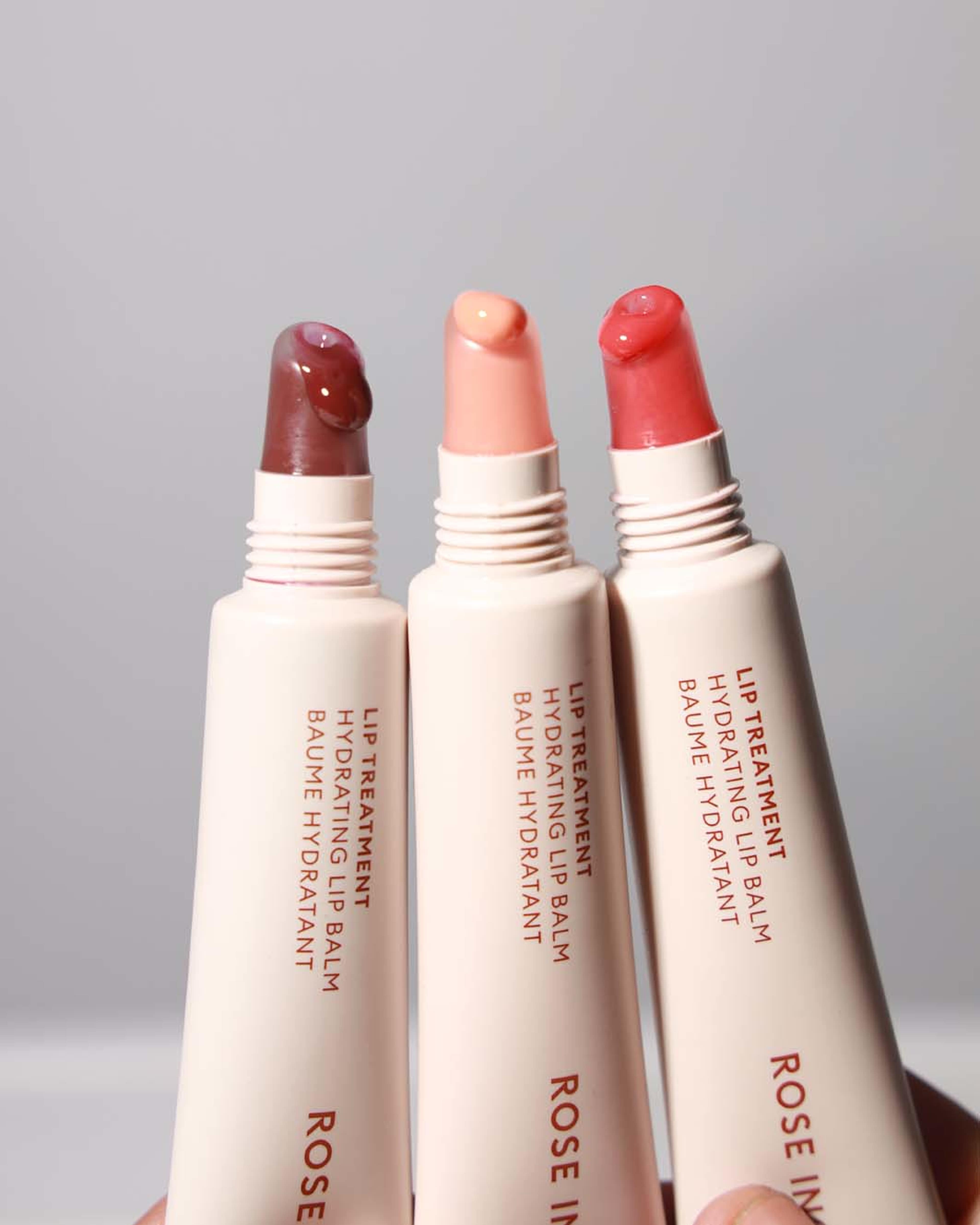 Lip Treatment Hydrating Lip Balm, från Rose Inc, i färgen Melon Pink. Klicka för att öppna bilden i stort format