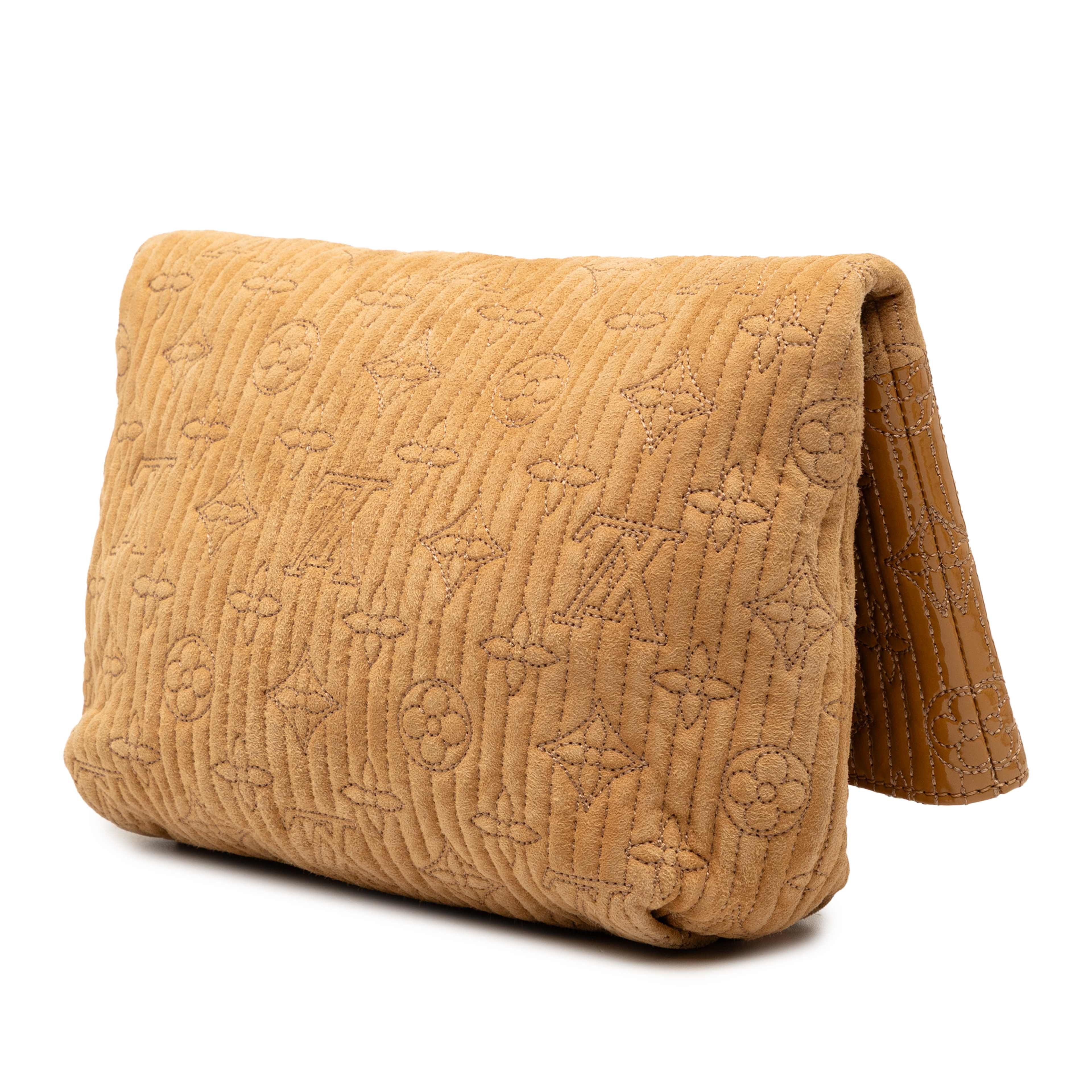 Louis Vuitton Monogram Motard After Dark, från Luxclusif, i färgen brown. Klicka för att öppna bilden i stort format