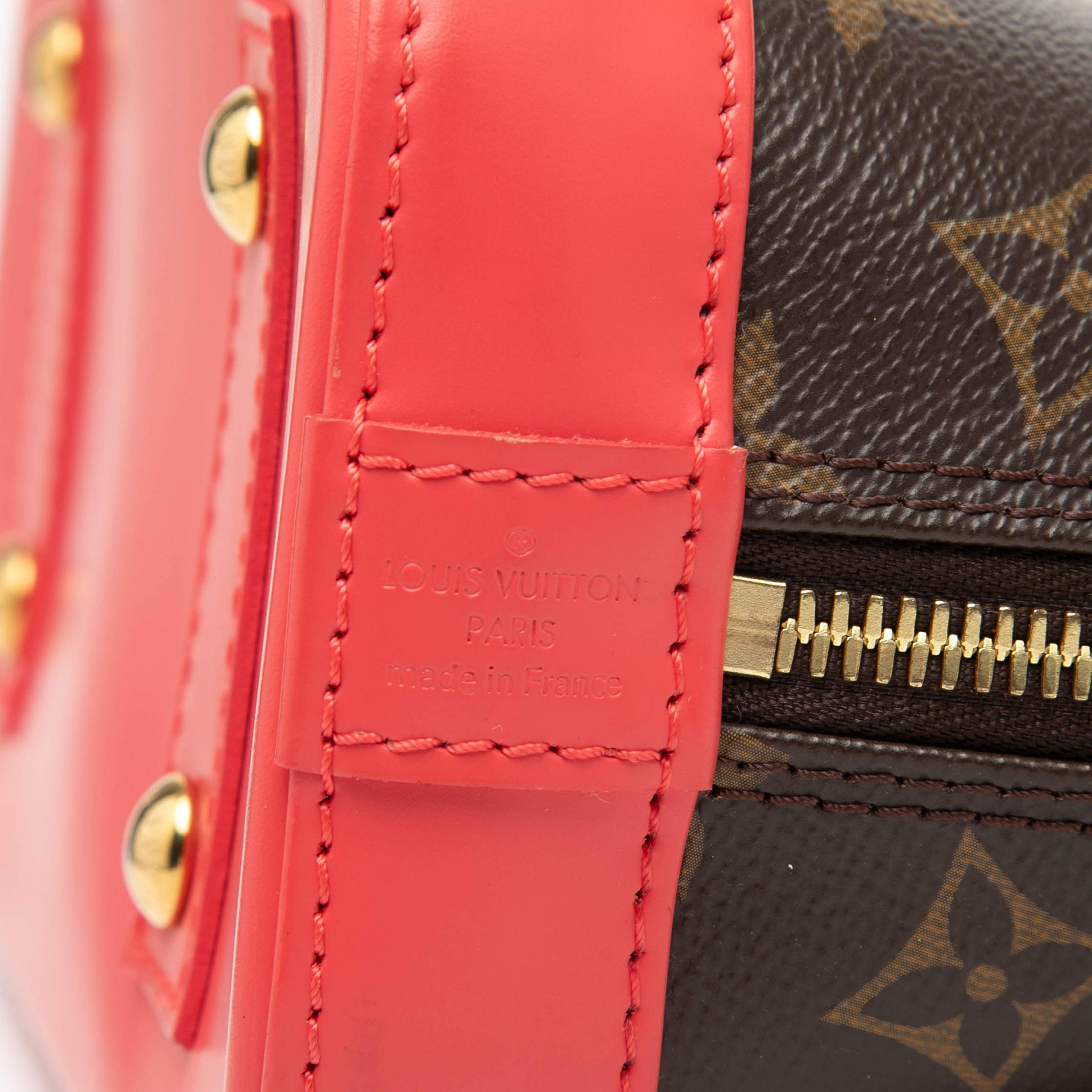 Louis Vuitton Monogram Totem Alma Bb, från Luxclusif, i färgen brown. Klicka för att öppna bilden i stort format