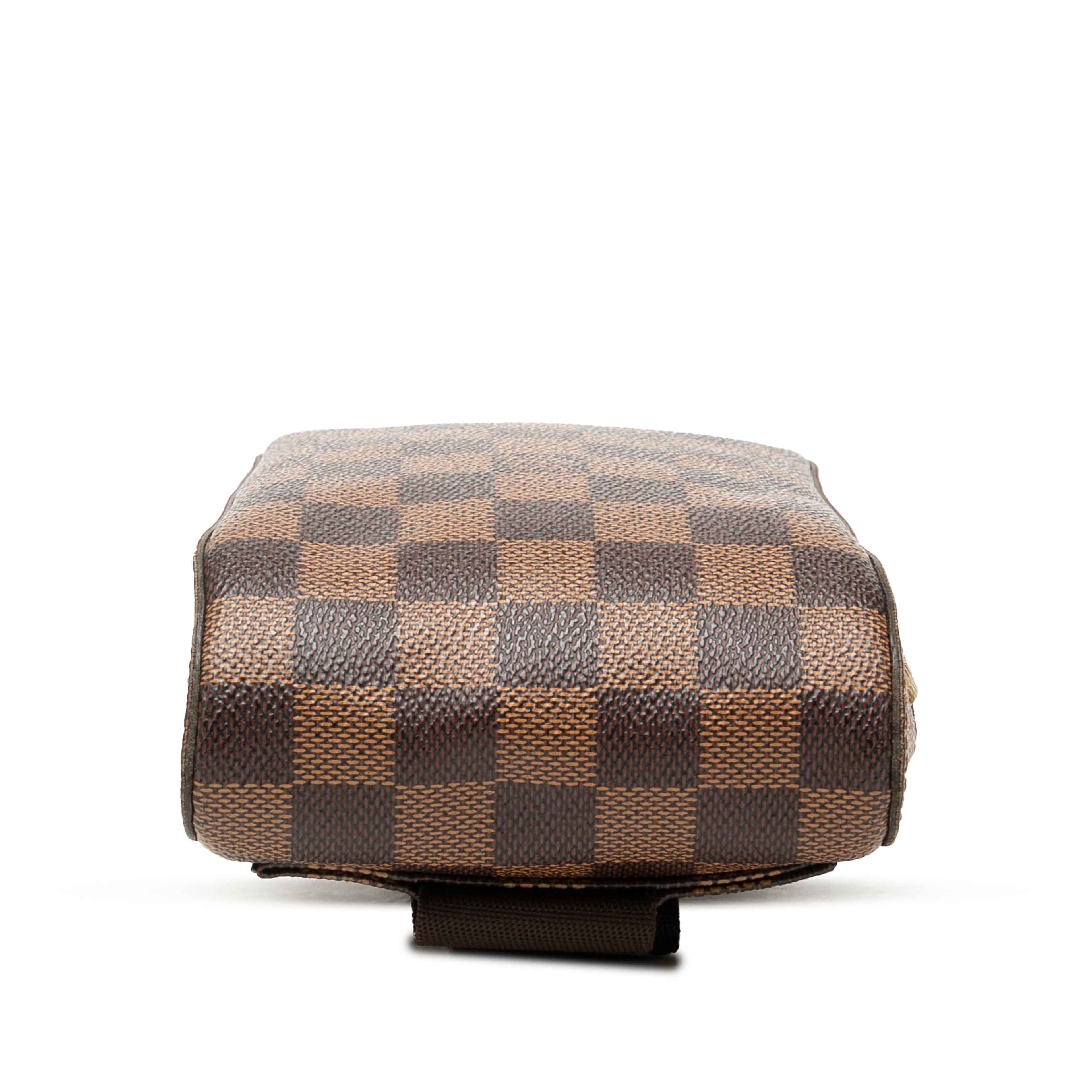 Louis Vuitton Damier Ebene Geronimos, från Luxclusif, i färgen brun. Klicka för att öppna bilden i stort format