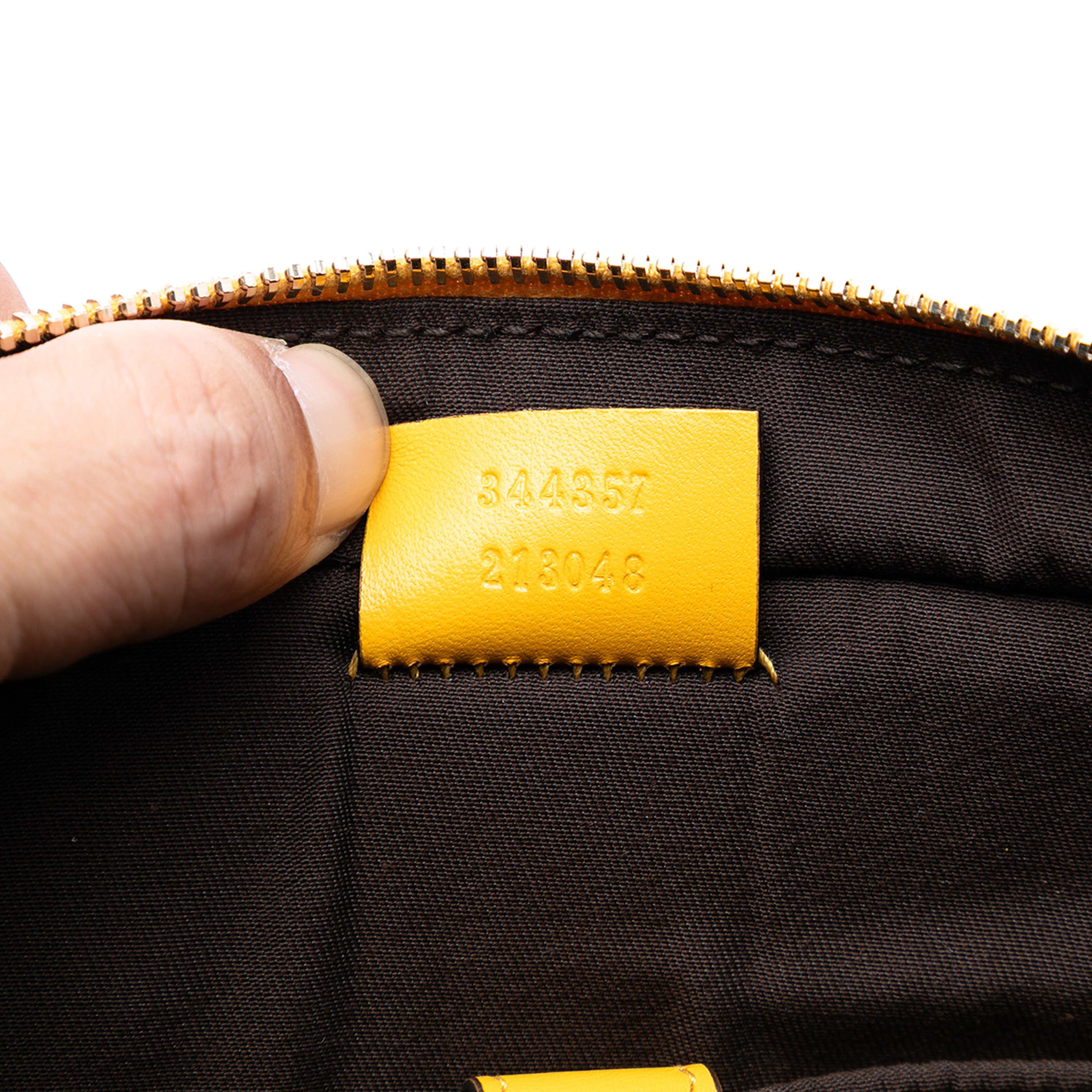 Gucci Medium Diamante Bright Leather Business Bag, från Luxclusif, i färgen gul. Klicka för att öppna bilden i stort format