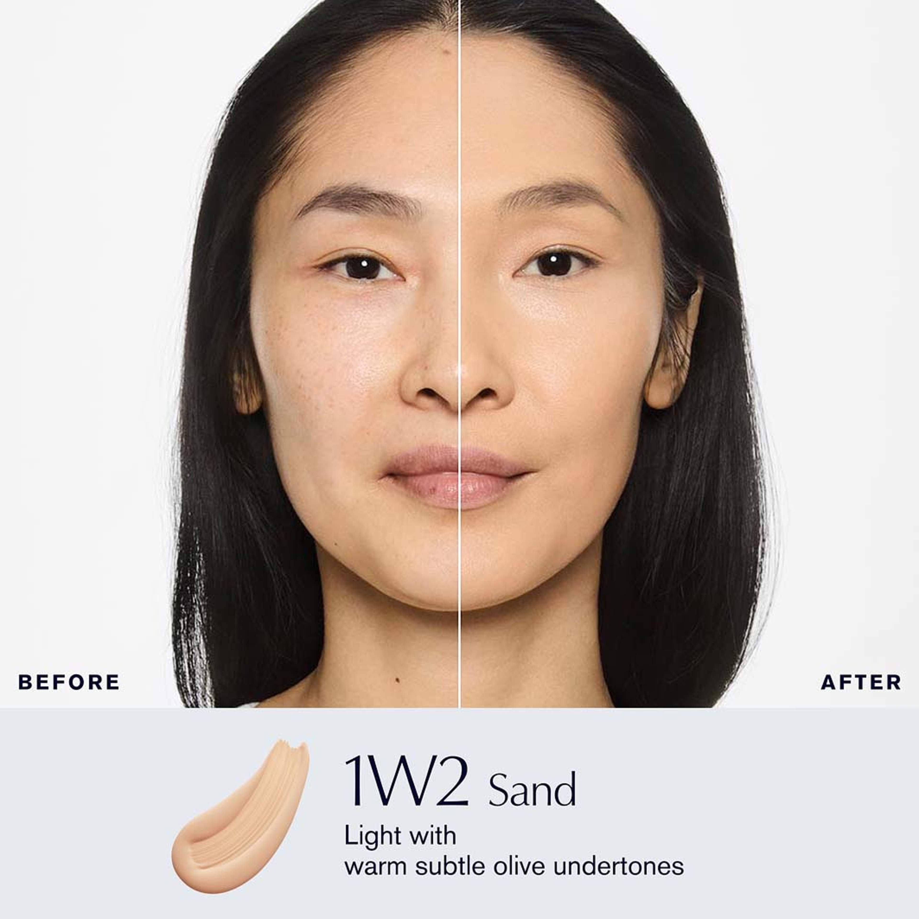 Double Wear Stay-In-Place Makeup SPF10, från Estée Lauder, i färgen 1w2 Sand. Klicka för att öppna bilden i stort format