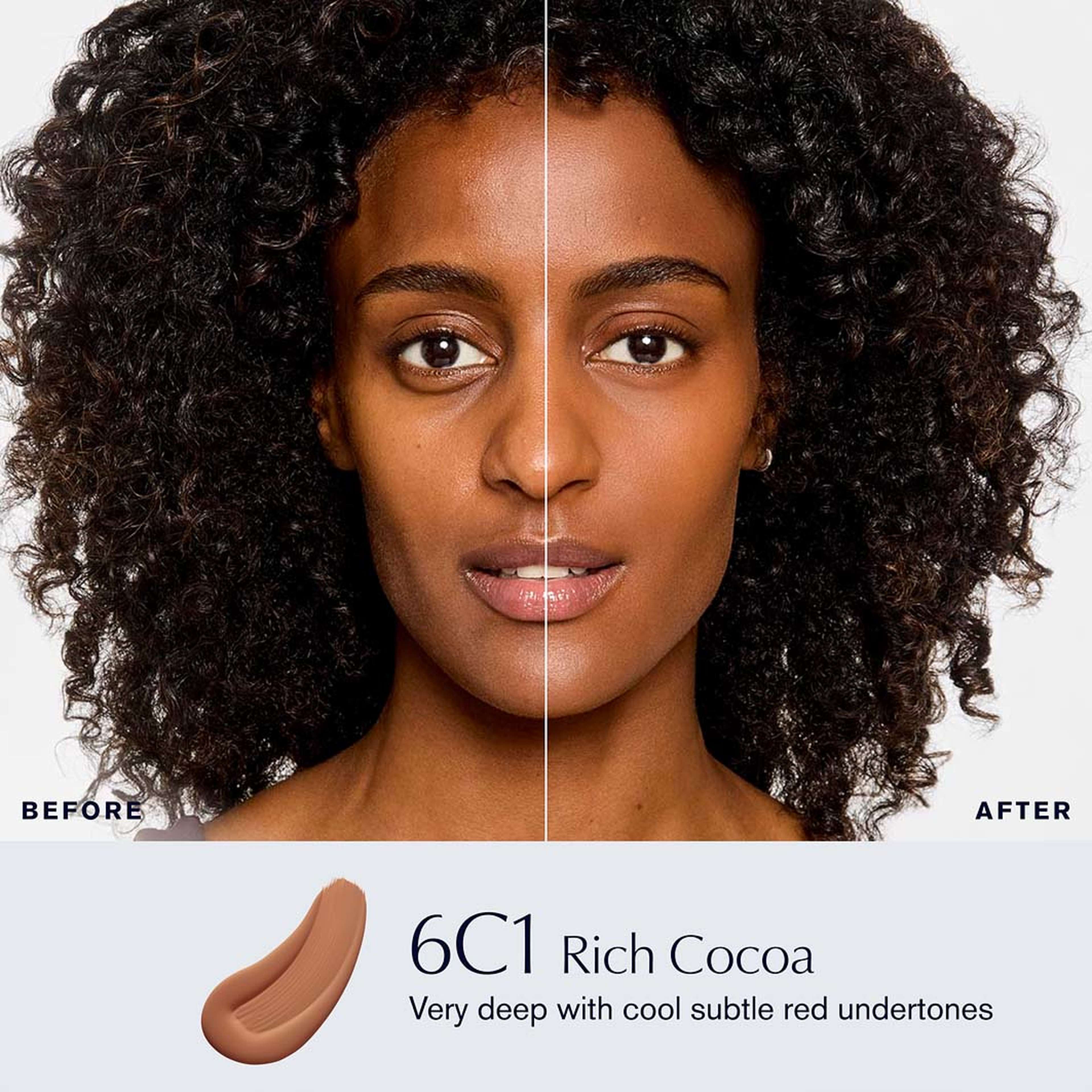 Double Wear Stay-In-Place Makeup SPF10, från Estée Lauder, i färgen 6c1 Rich Cocoa. Klicka för att öppna bilden i stort format