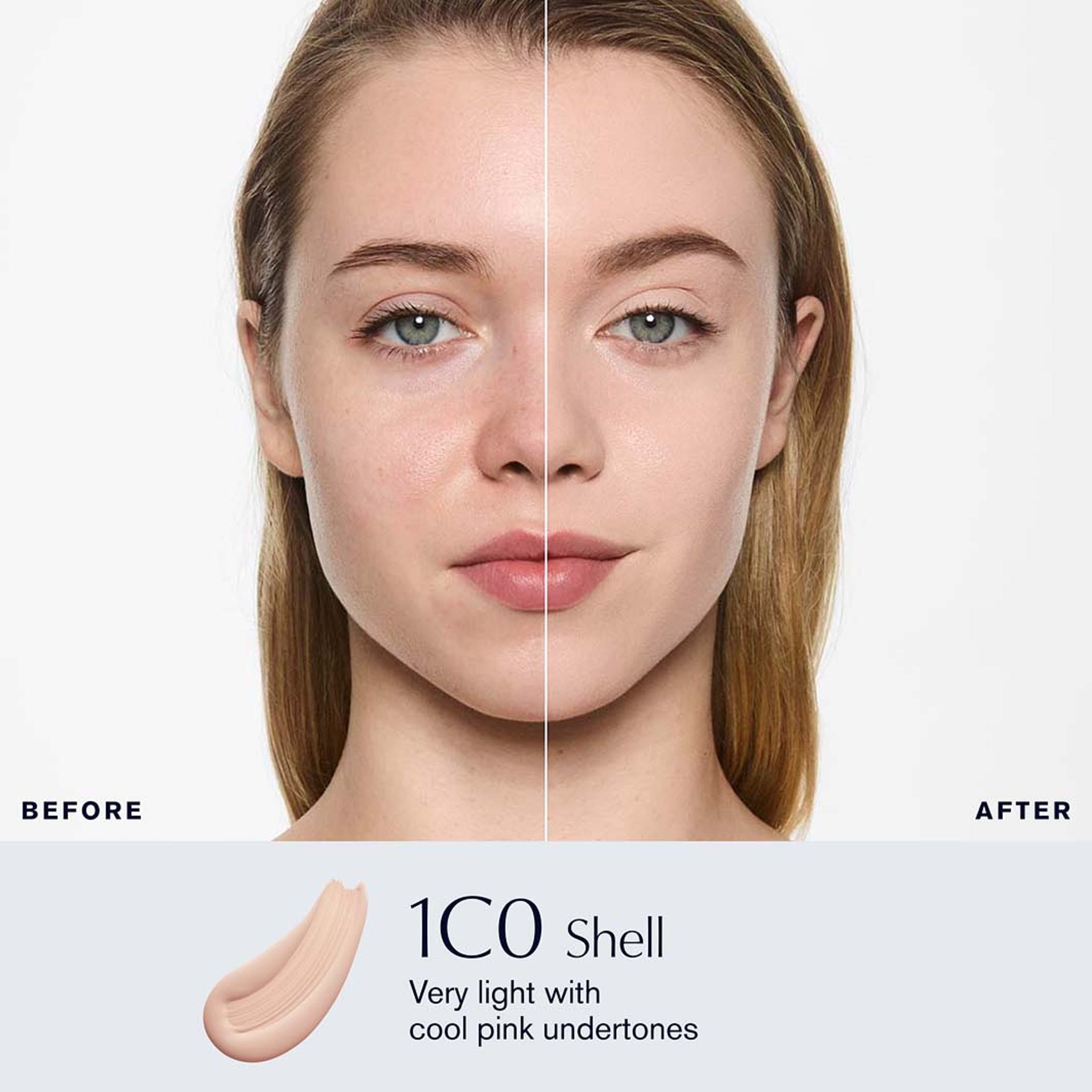 Double Wear Stay-In-Place Makeup SPF10, från Estée Lauder, i färgen 1c0 Shell. Klicka för att öppna bilden i stort format