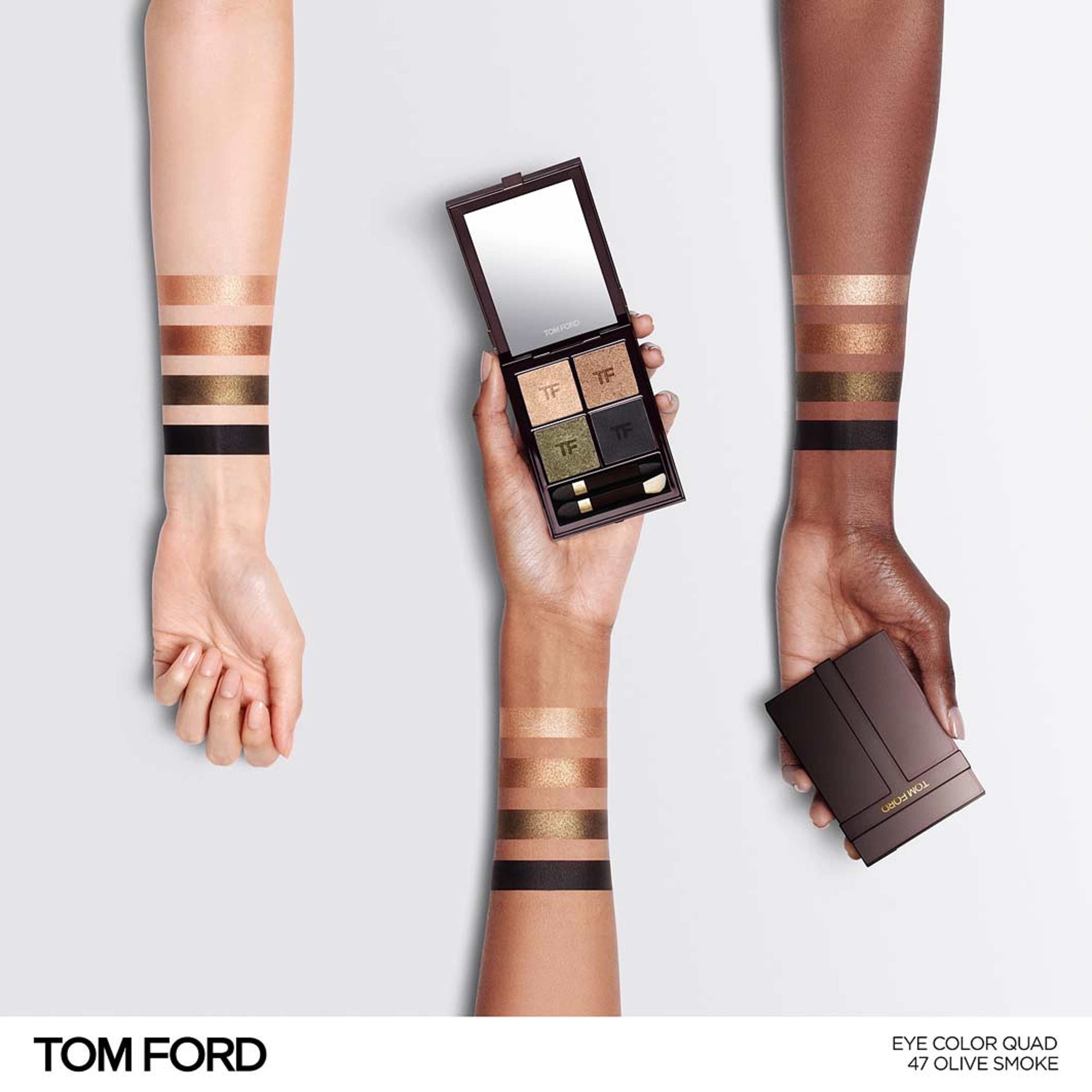 Runway Eye Color Quad Creme Eyeshadow Palette, från Tom Ford, i färgen 47 Olive Smoke. Klicka för att öppna bilden i stort format