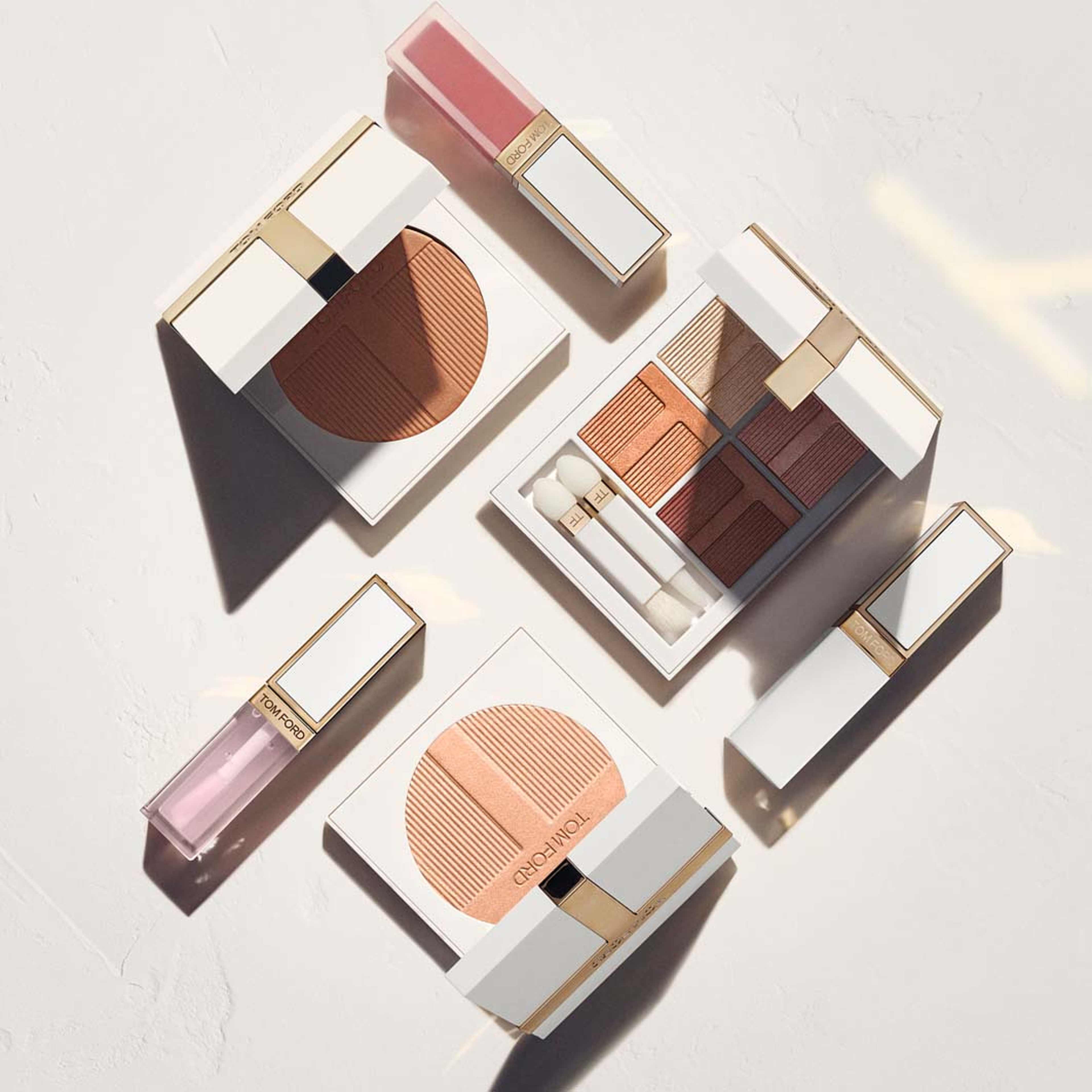 Soleil Eye Color Quad Lumière Eyeshadow Palette, från Tom Ford, i färgen 04 Honeymoon. Klicka för att öppna bilden i stort format