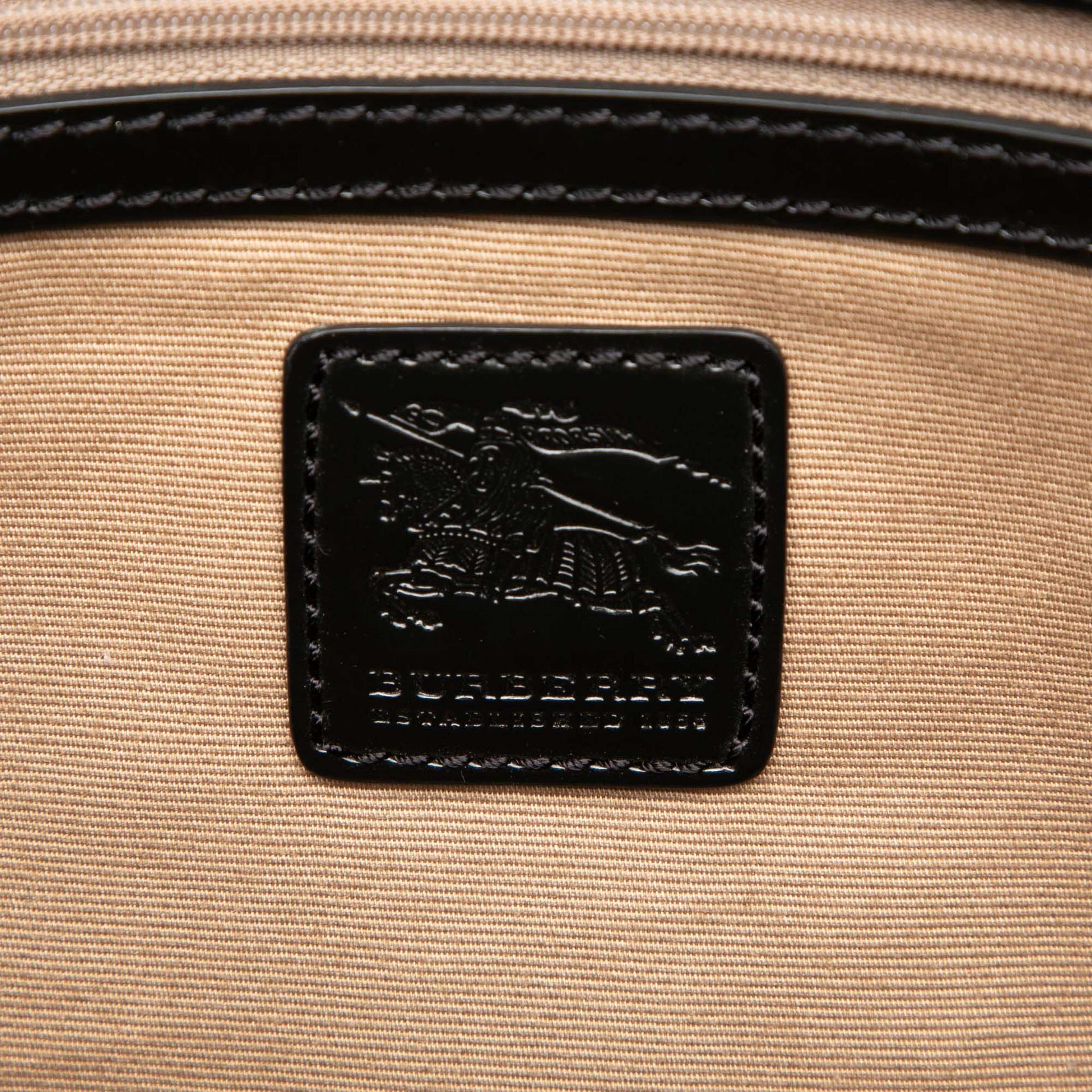 Burberry Supernova Check Coated Canvas Tote, från Luxclusif, i färgen beige. Klicka för att öppna bilden i stort format