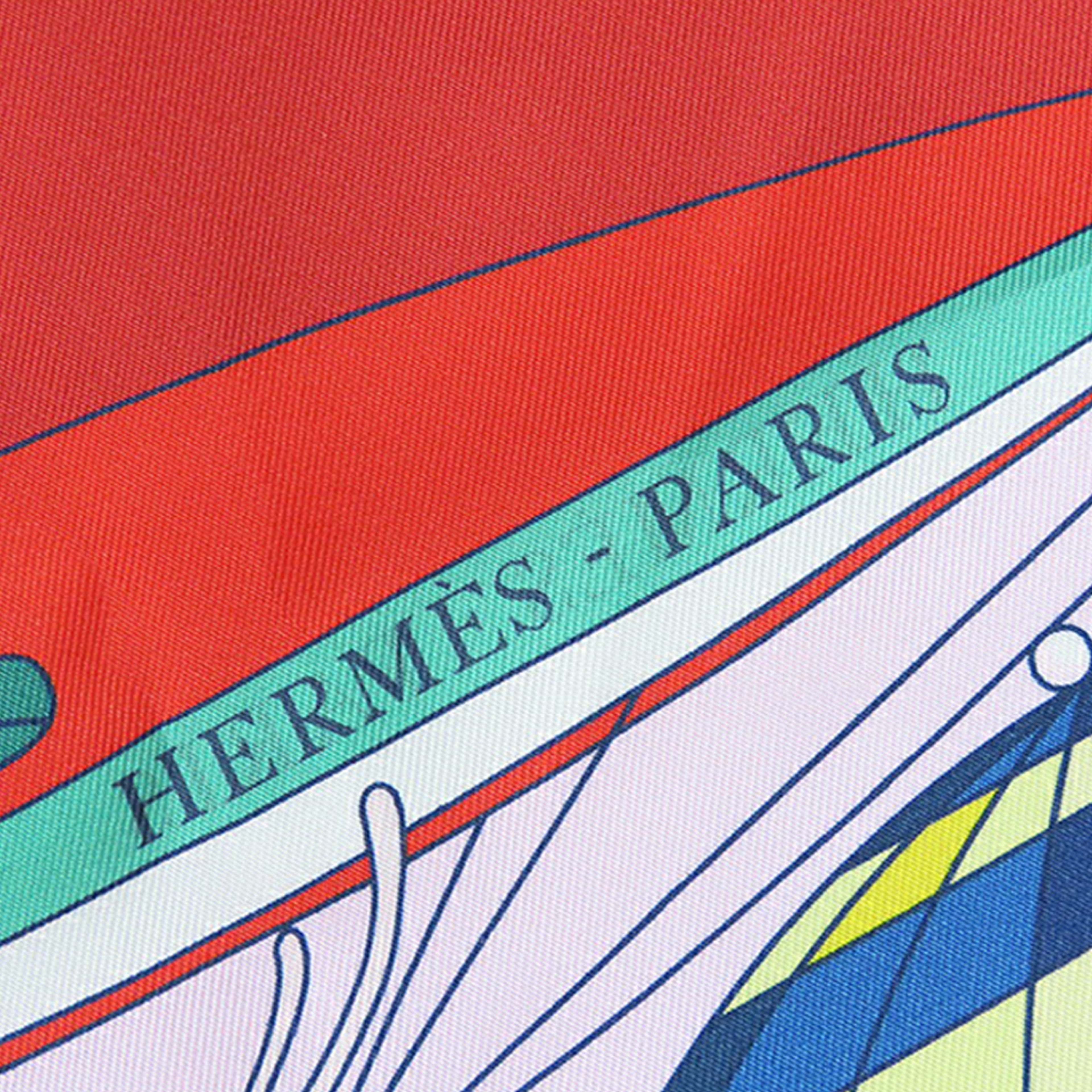 Hermès Les Folies Du Ciel Double Face Silk Scarf 90, från Luxclusif, i färgen light purple. Klicka för att öppna bilden i stort format