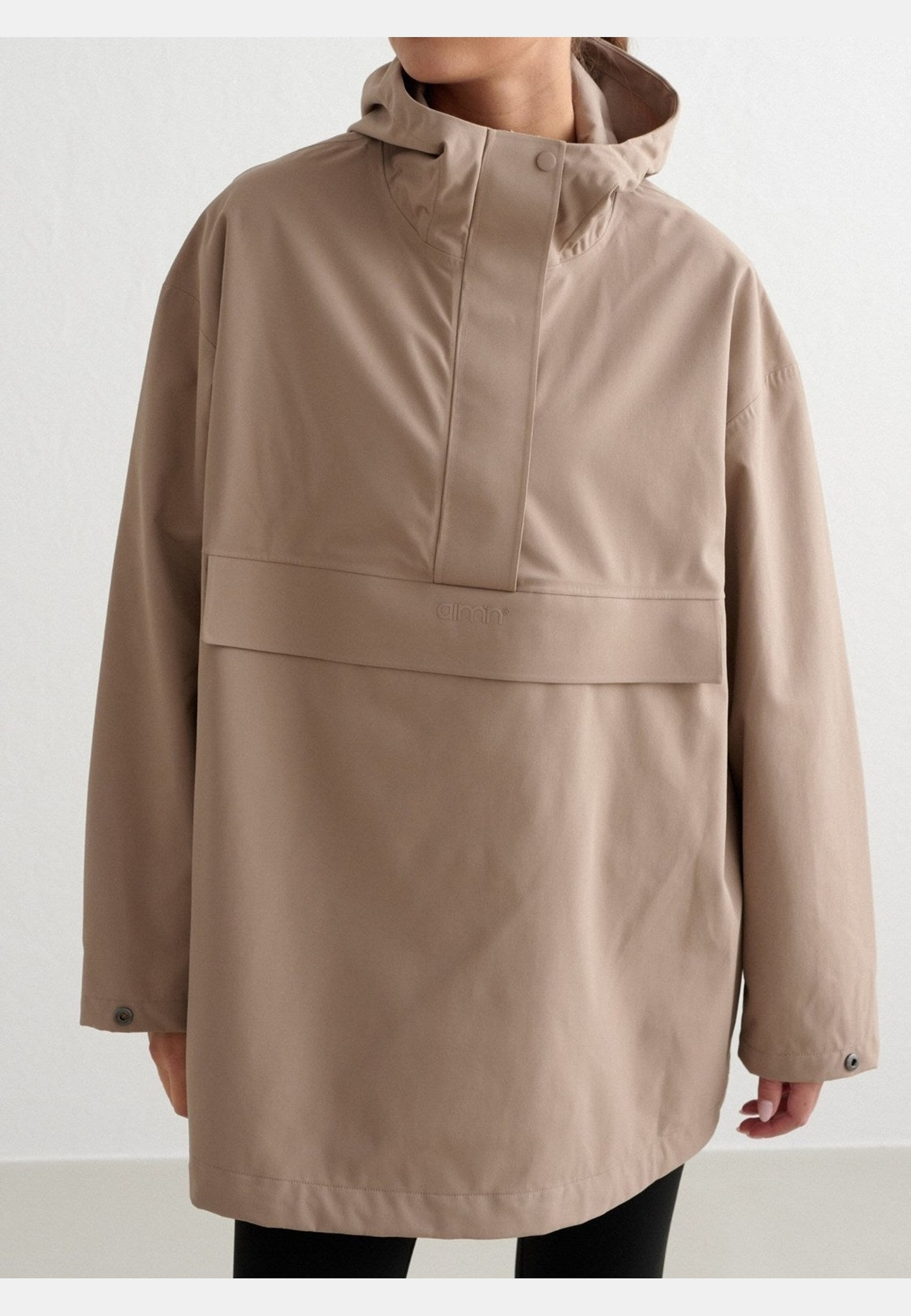Waterproof Oversized Anorak, från aim'n, i färgen espresso. Klicka för att öppna bilden i stort format