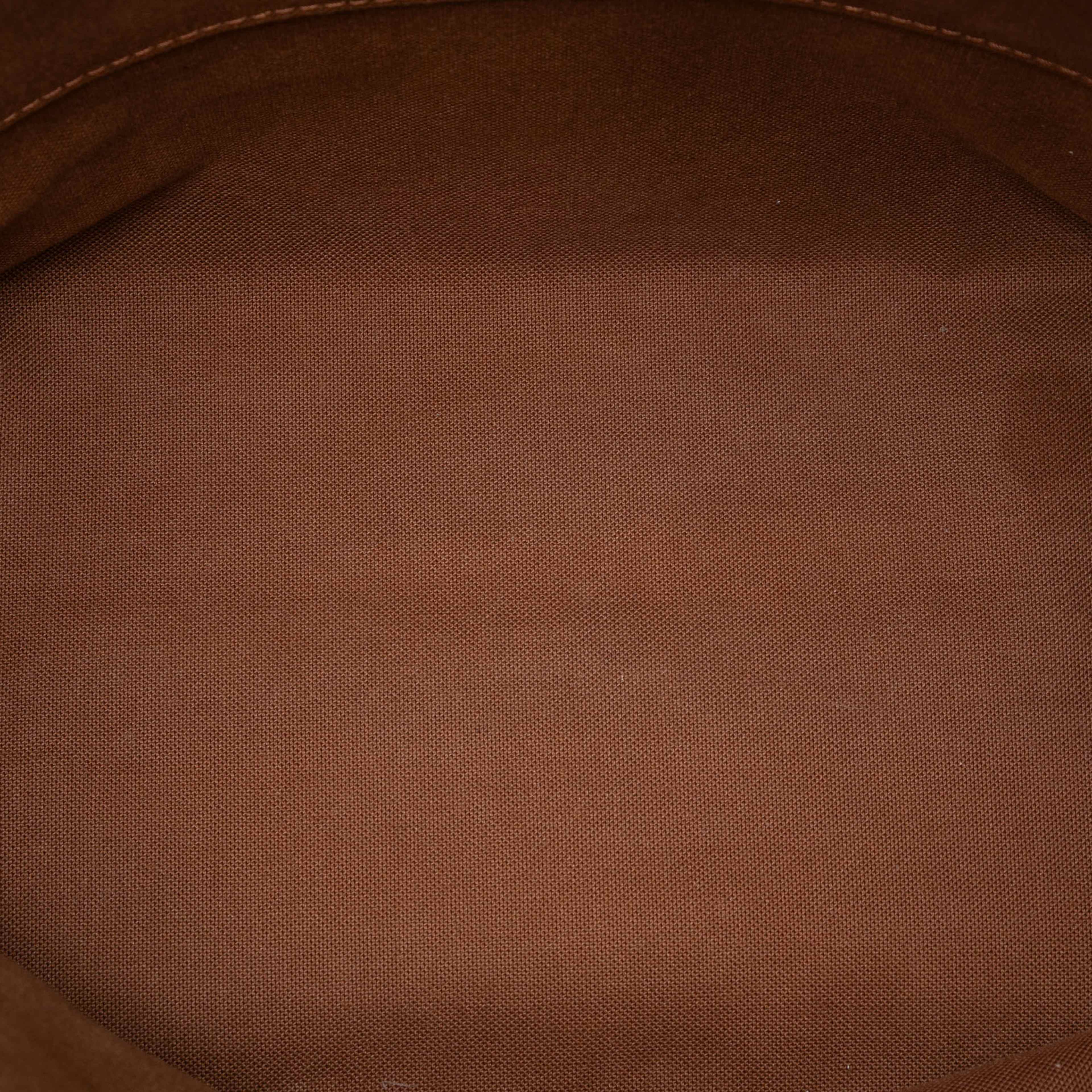 Louis Vuitton Monogram Totally Mm, från Luxclusif, i färgen brown. Klicka för att öppna bilden i stort format