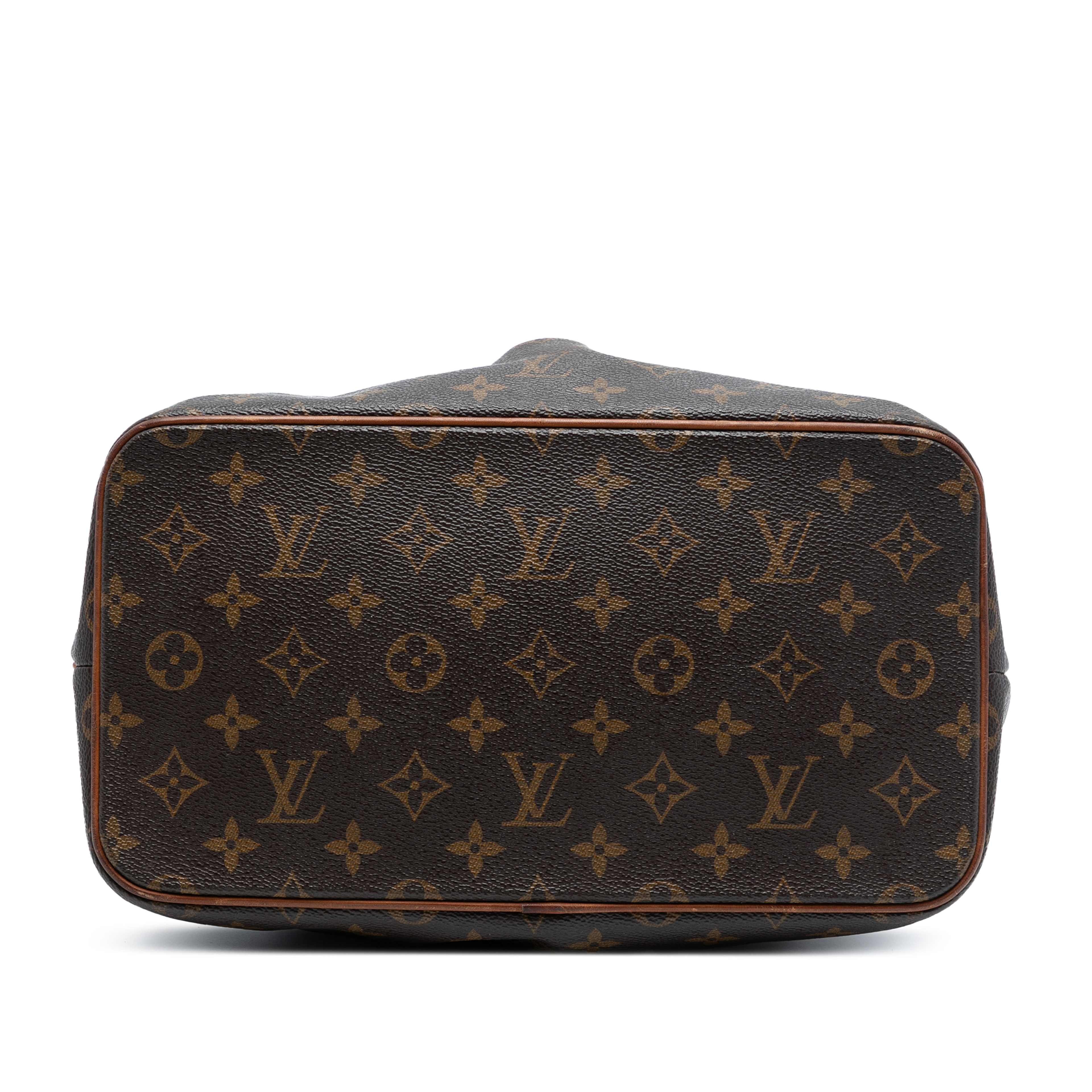Louis Vuitton Monogram Palermo Pm, från Luxclusif, i färgen brown. Klicka för att öppna bilden i stort format