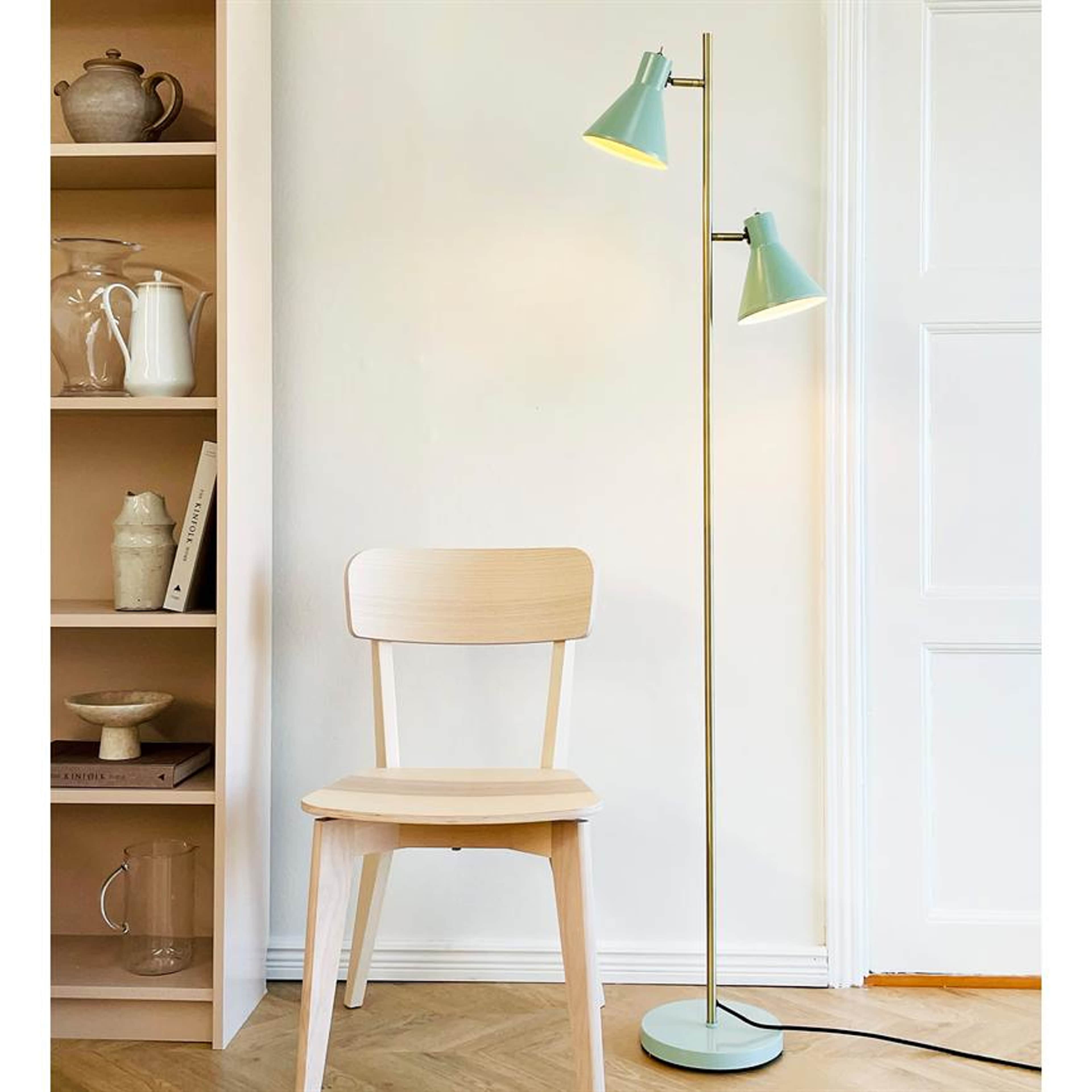 Sleep Floor Lamp, från Dyberg Larsen, i färgen mint. Klicka för att öppna bilden i stort format