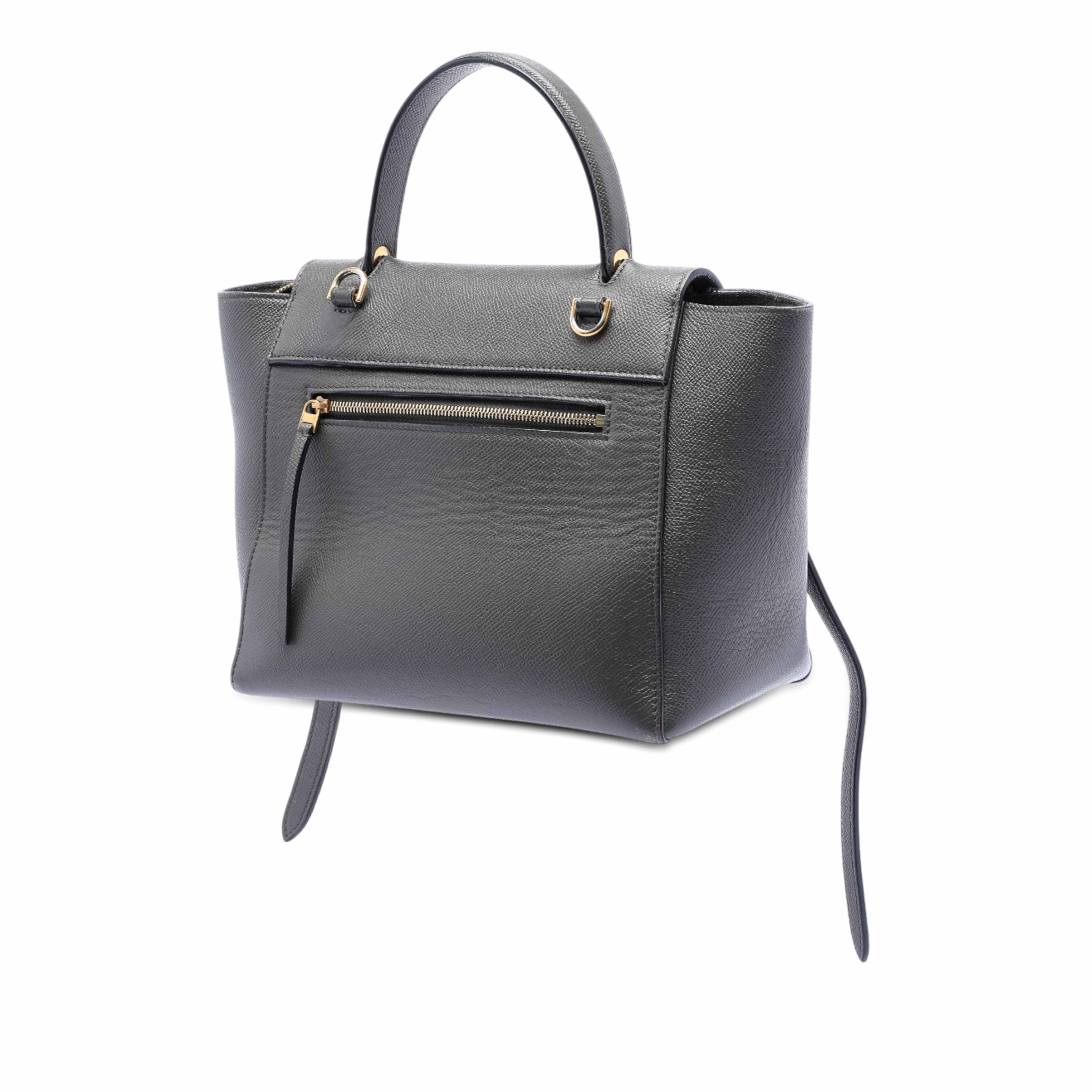 Celine Micro Grained Calfskin Belt Bag, från Luxclusif, i färgen black. Klicka för att öppna bilden i stort format