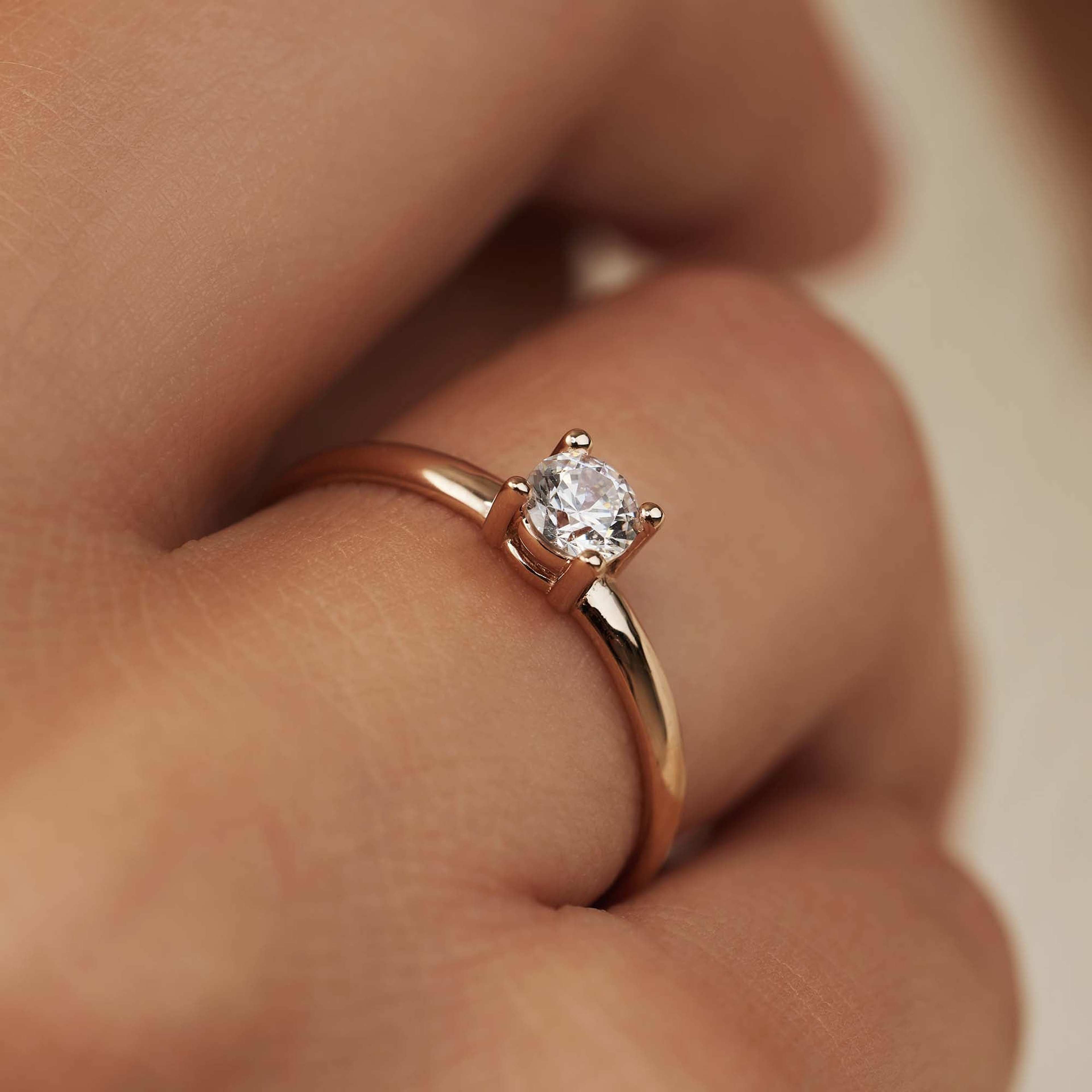 Isabel Bernard Le Marais Dames Ring Goud - Roségoud - 58, från Isabel Bernard, i färgen rose gold. Klicka för att öppna bilden i stort format